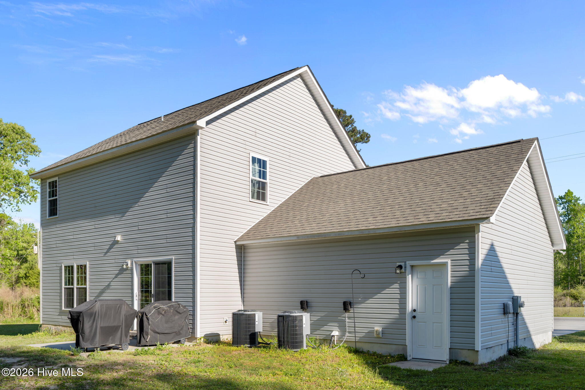 100567197 | Photo 40