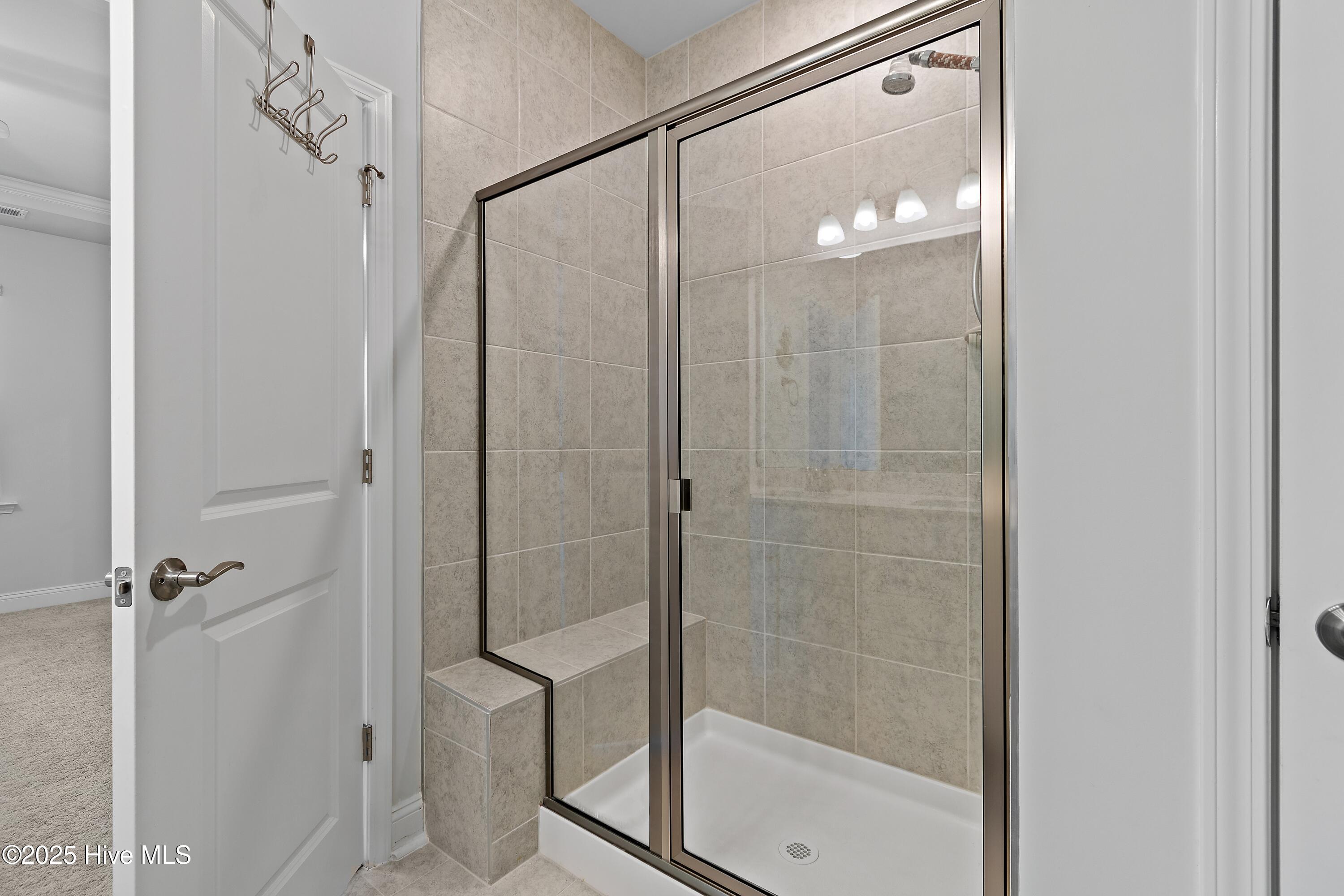 100532742 | Photo 20