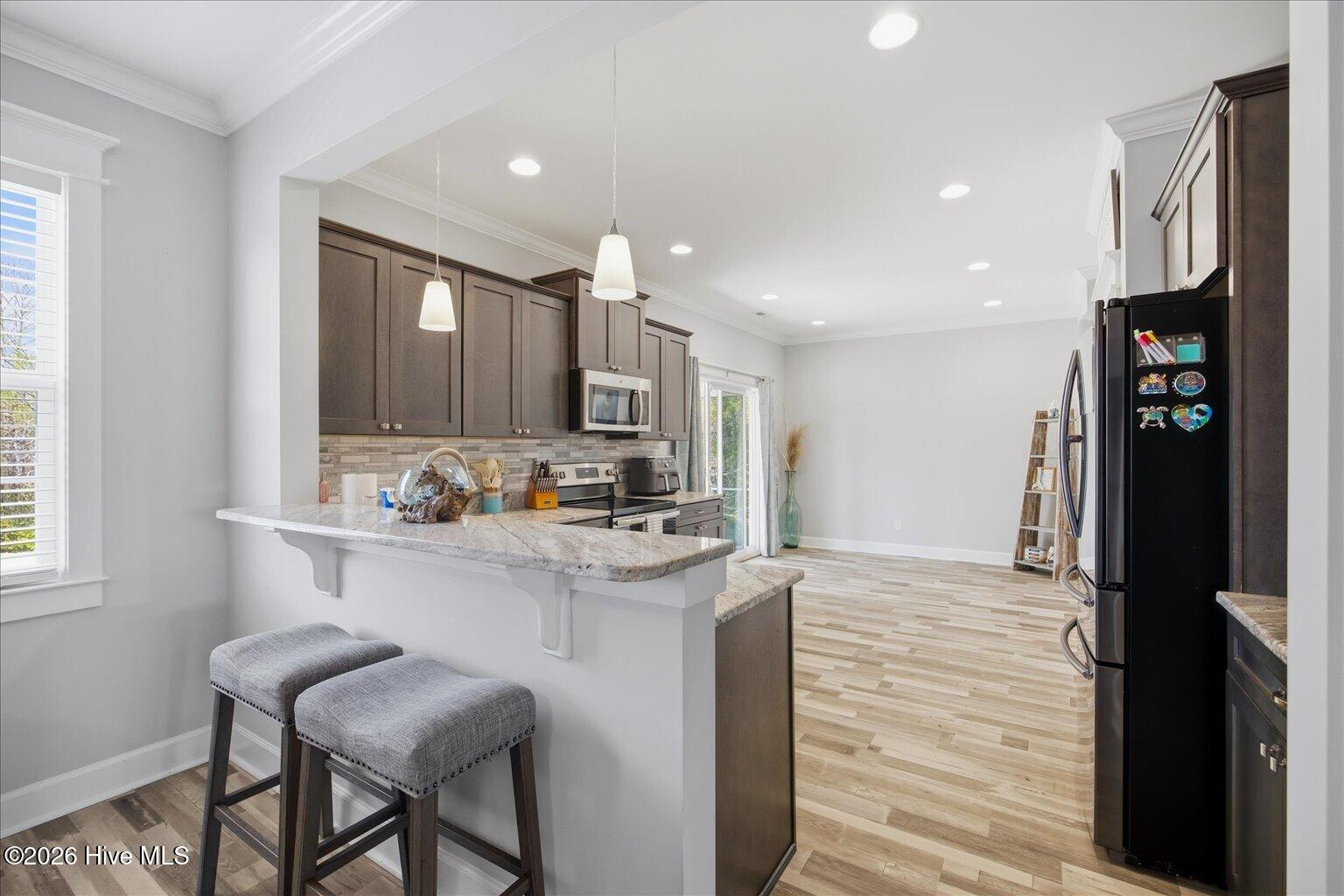 100563352 | Photo 12