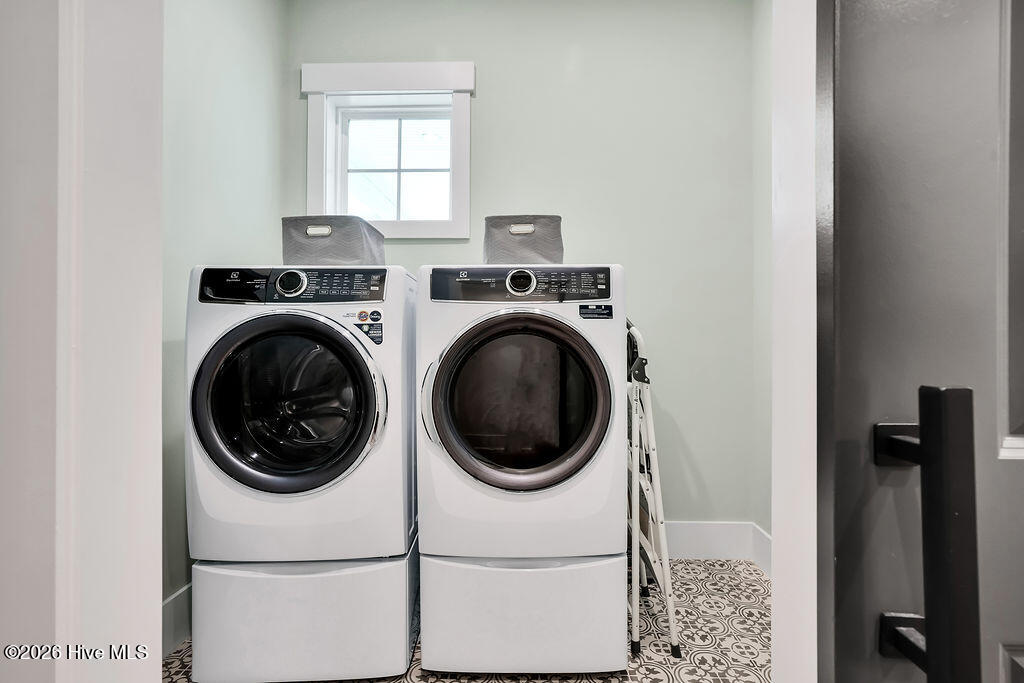 100564545 | Photo 31