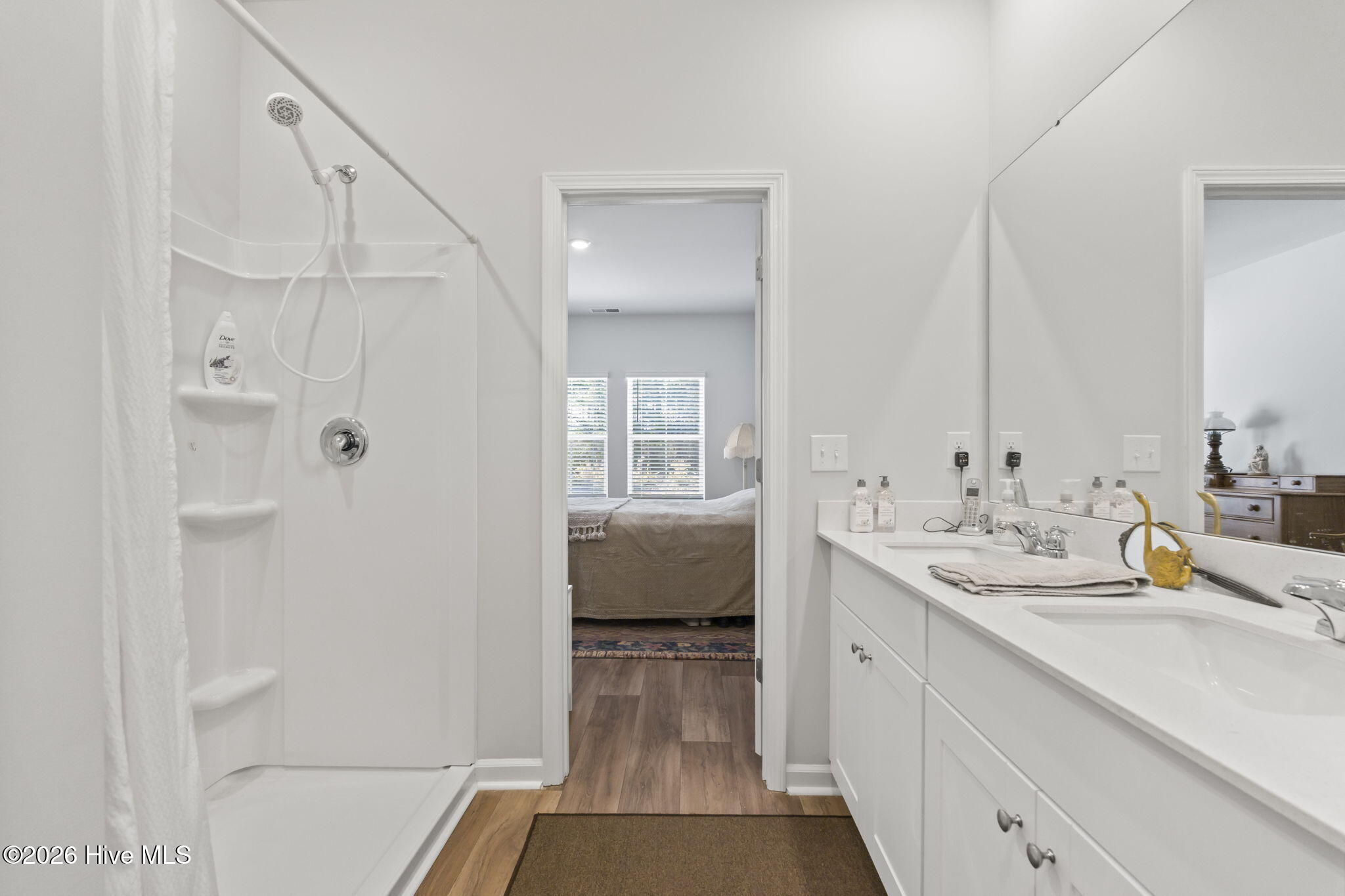 100553971 | Photo 13