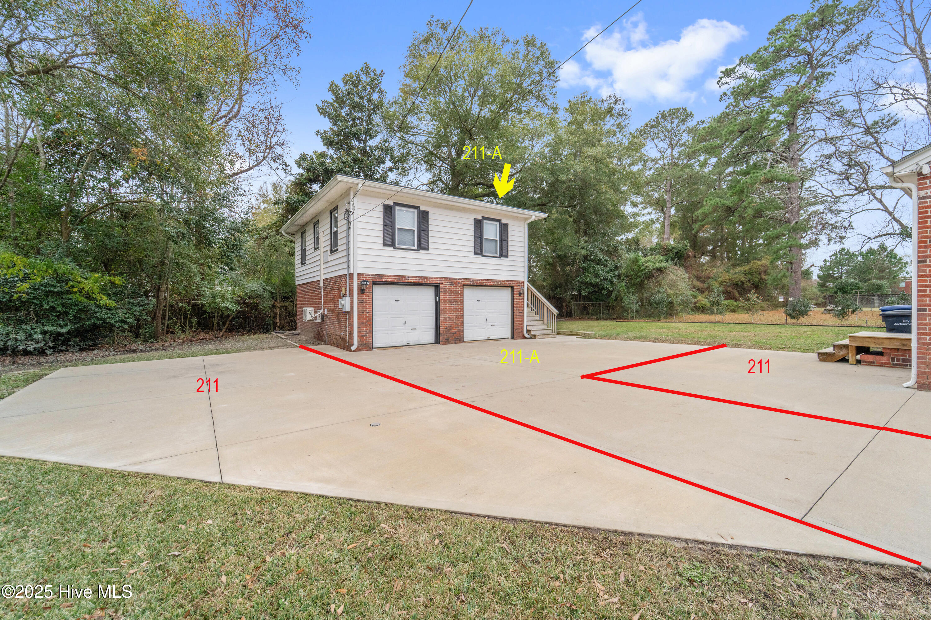 100546439 | Photo 19