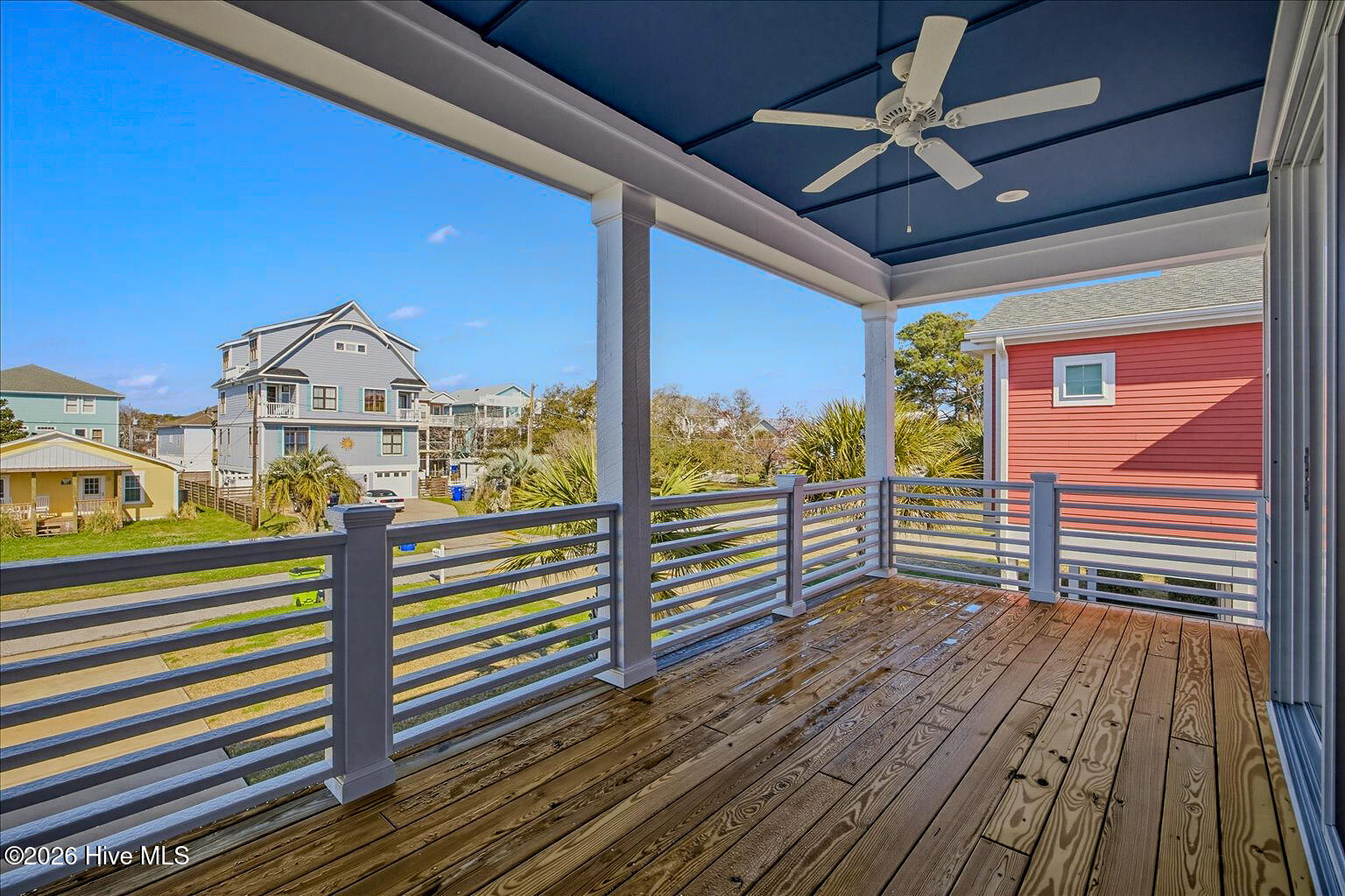 100559735 | Photo 40