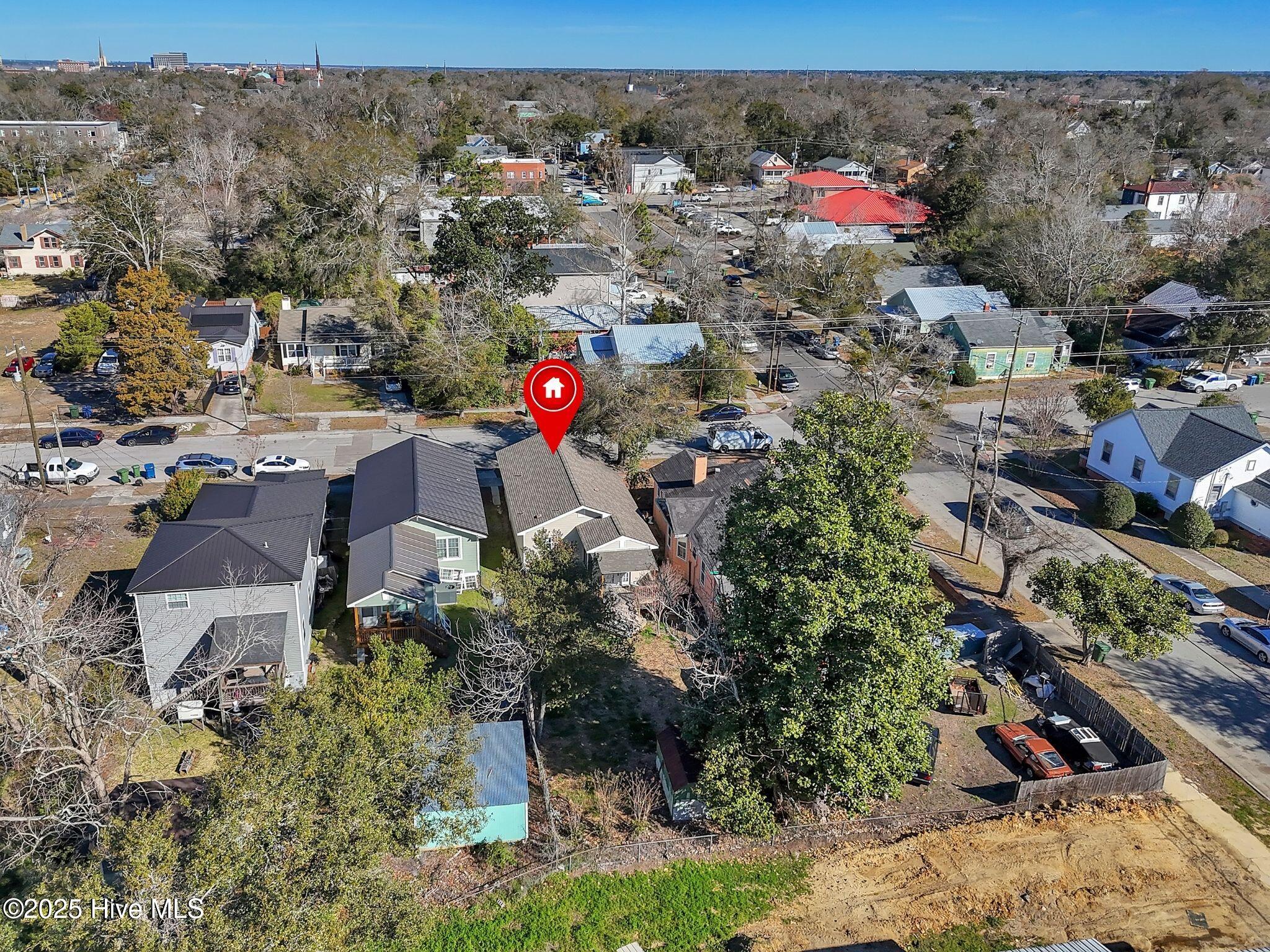 100548856 | Photo 49