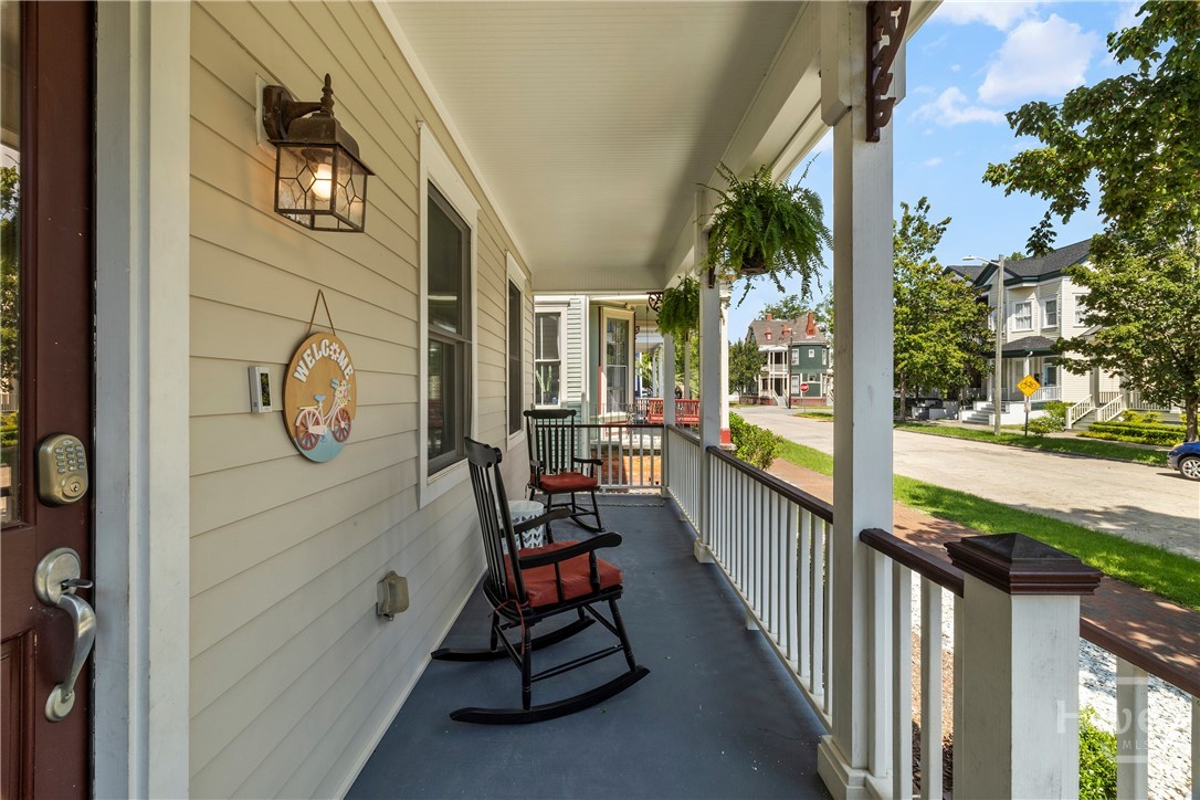 2nd image of 409 E Park Ave, Savannah, GA 31401 | MLS# SA336041
