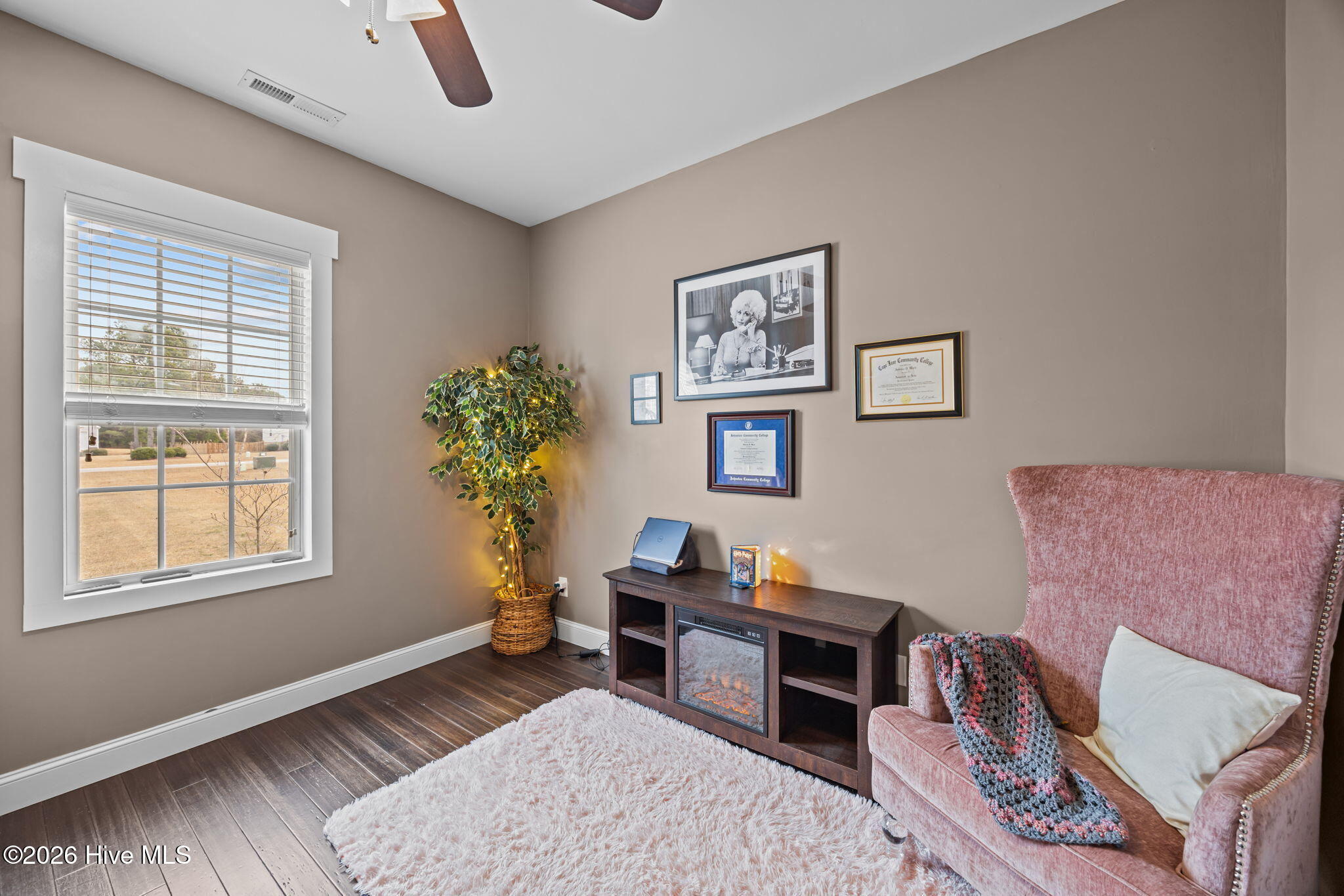 100548252 | Photo 21