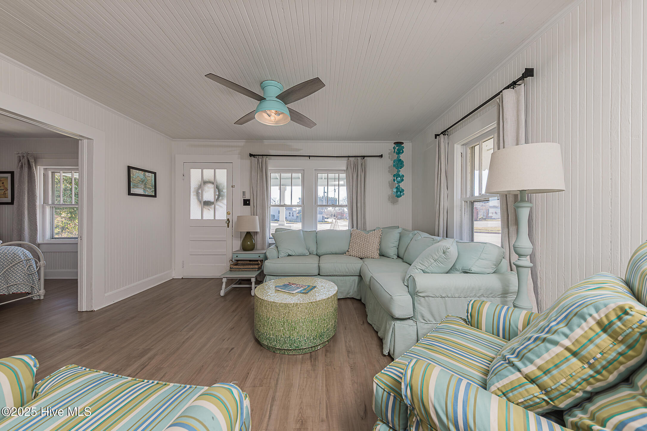 100544224 | Photo 10