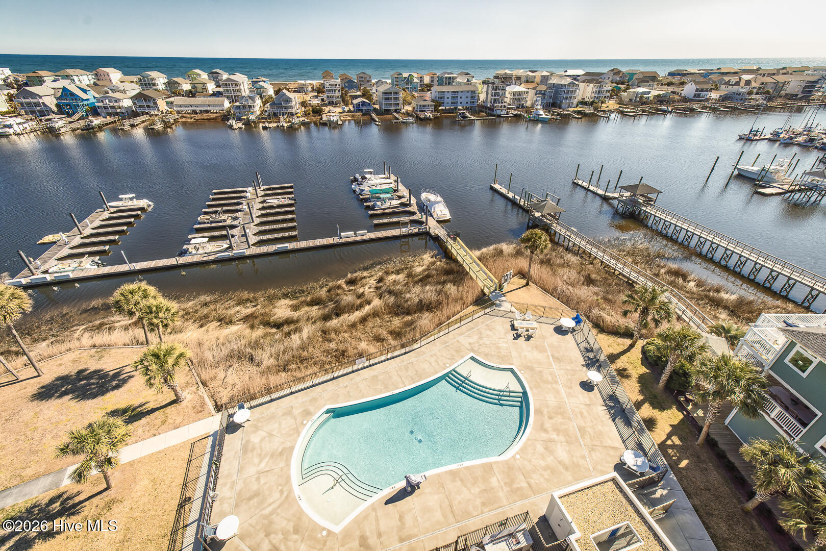 100532991 | Photo 26