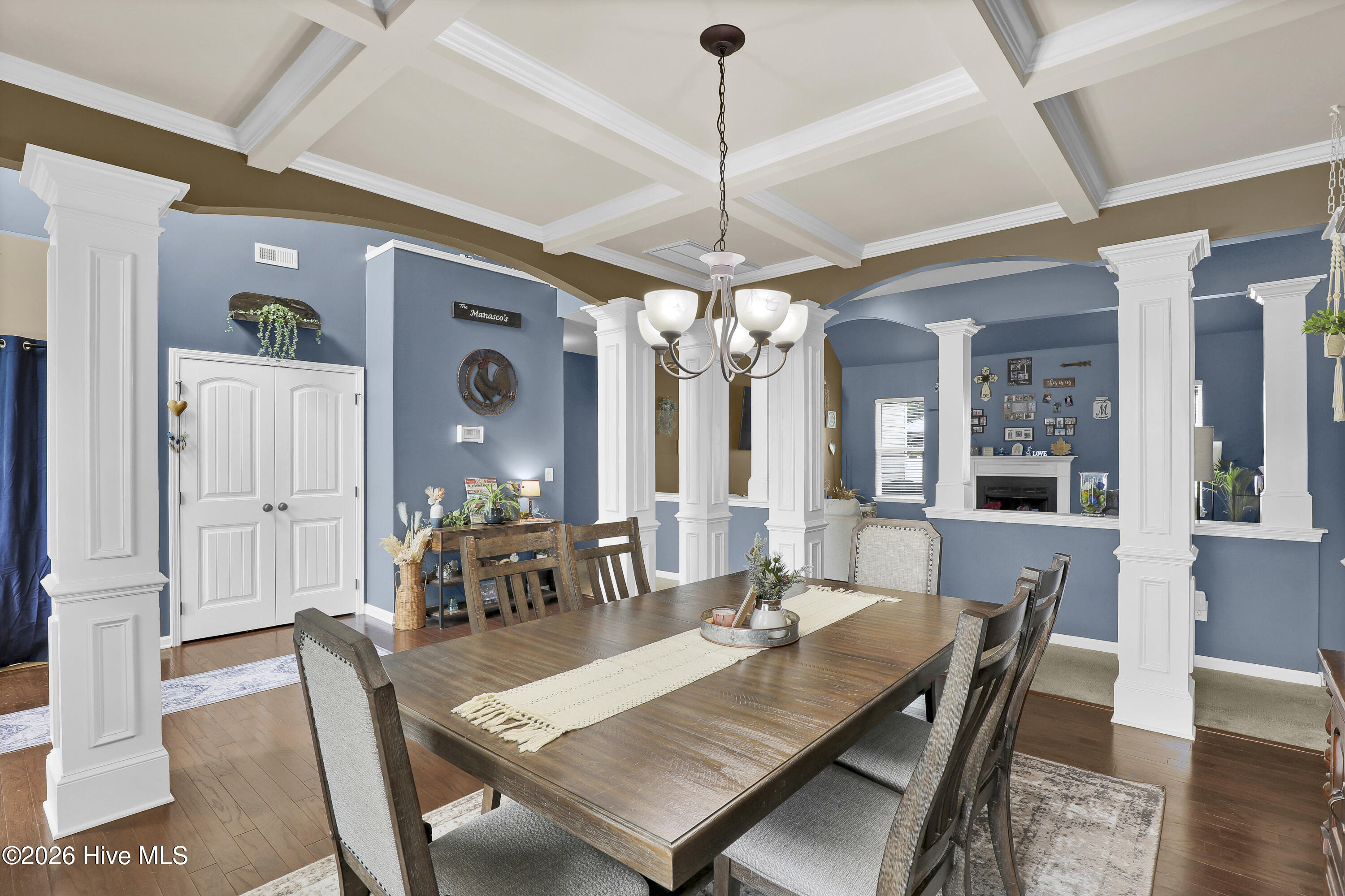 201 Wedgefield Circle,Maple Hill