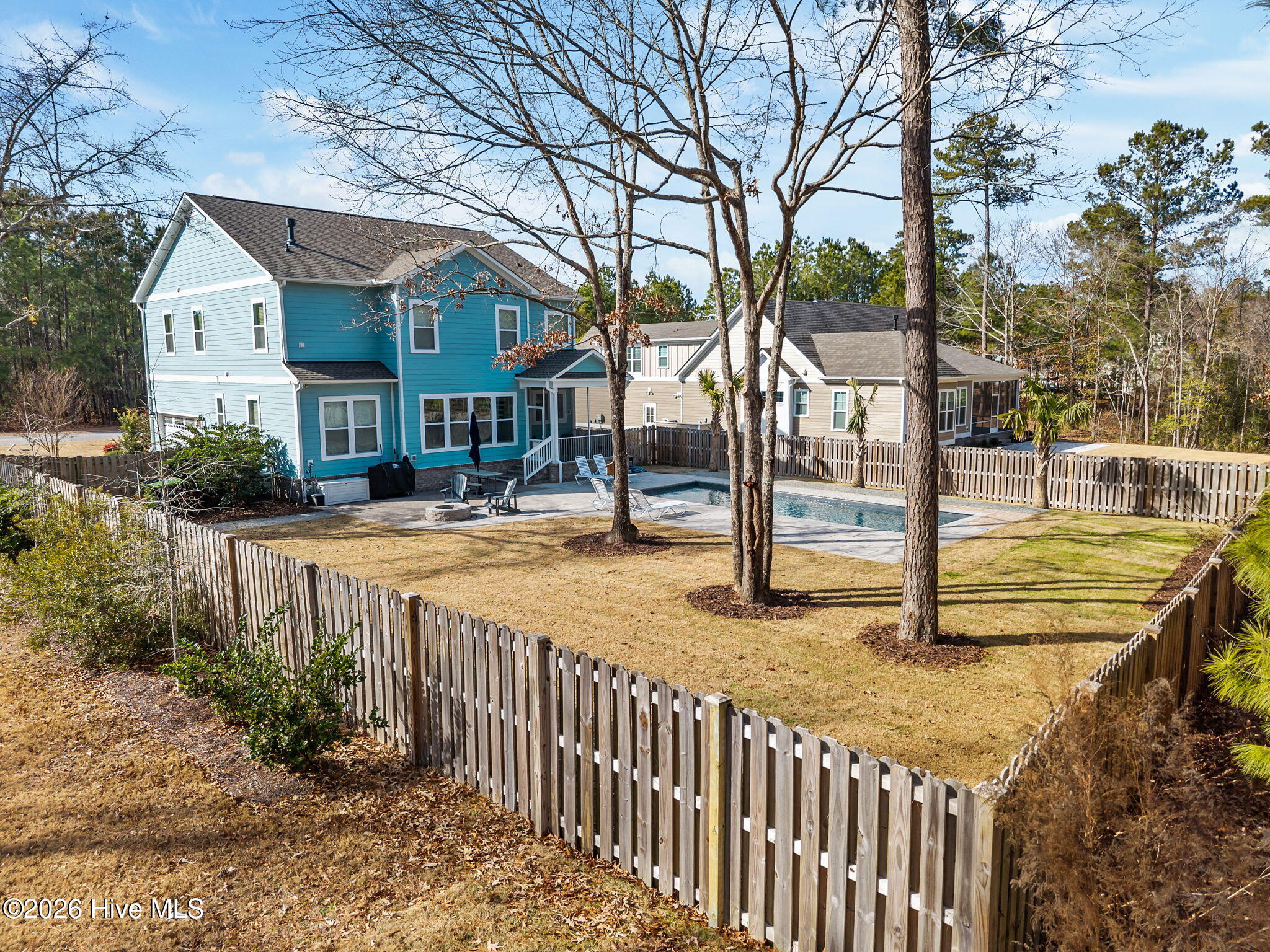 100552545 | Photo 53