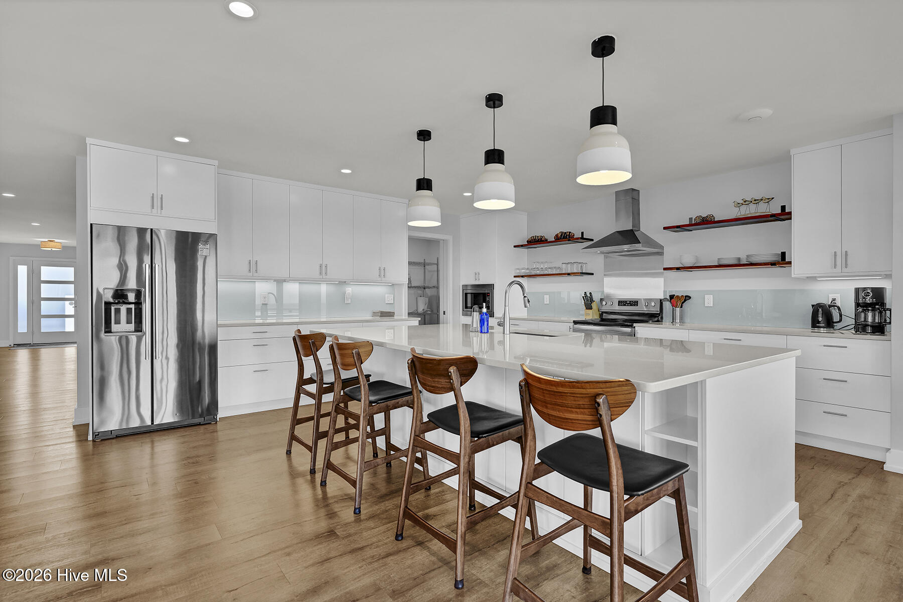 100565280 | Photo 60