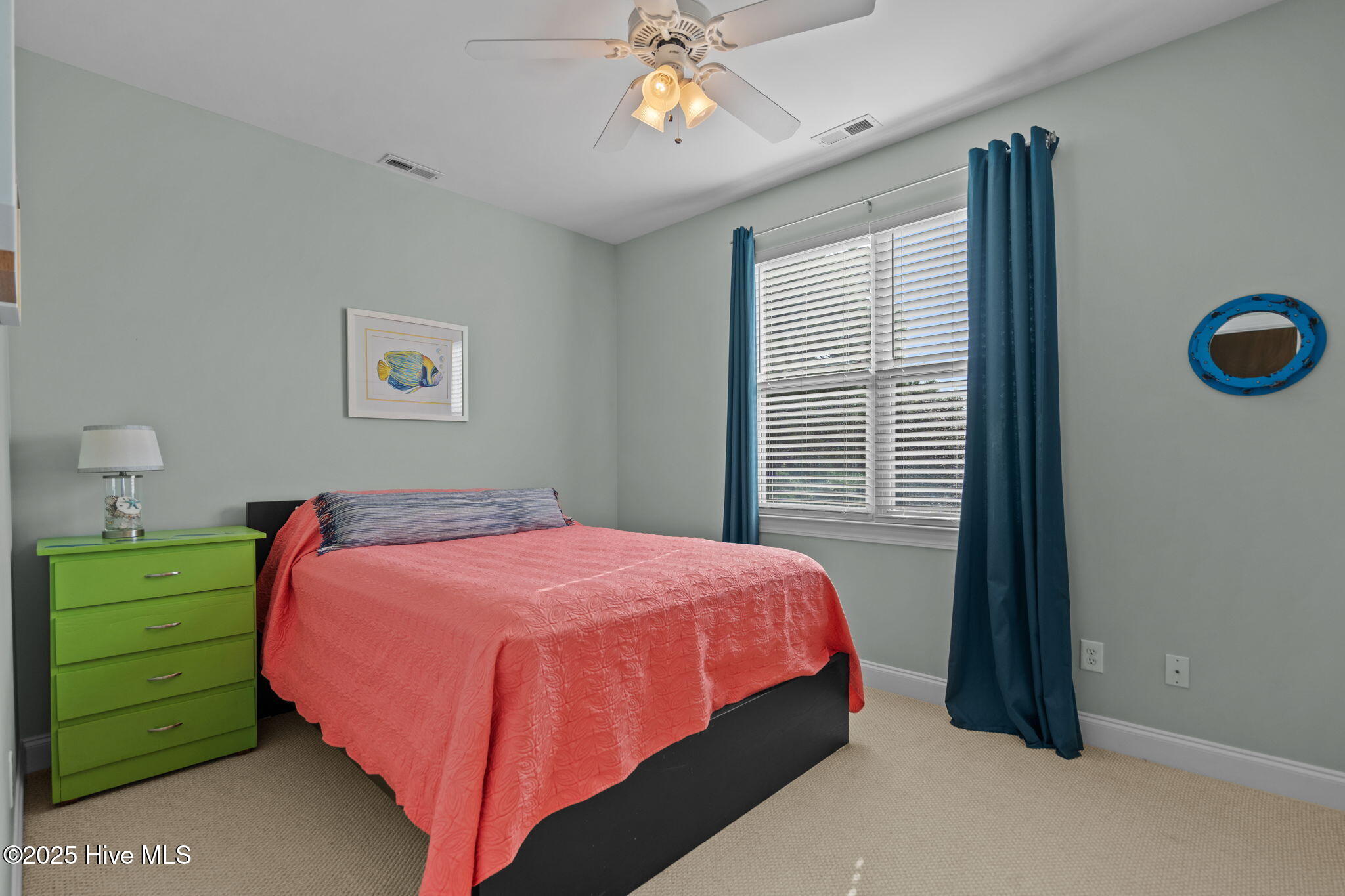 100522294 | Photo 26