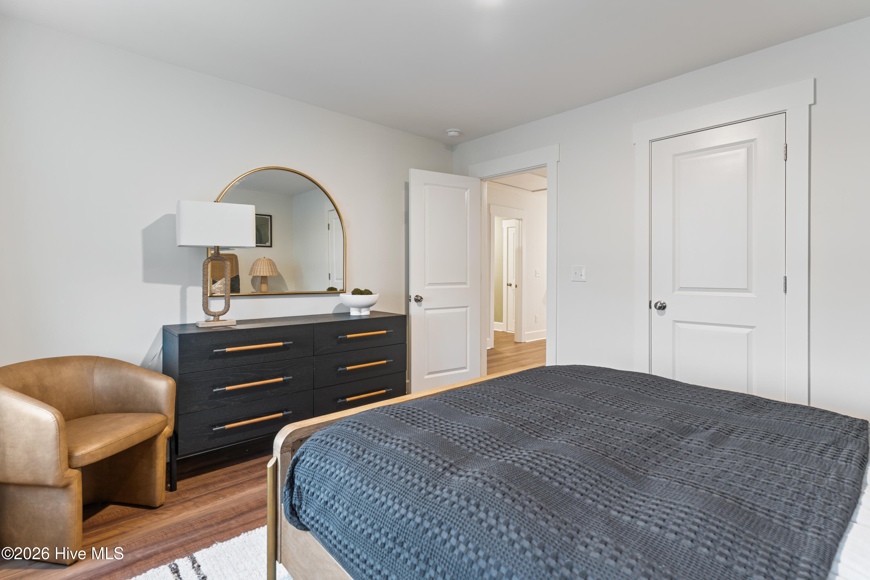 100541406 | Photo 29