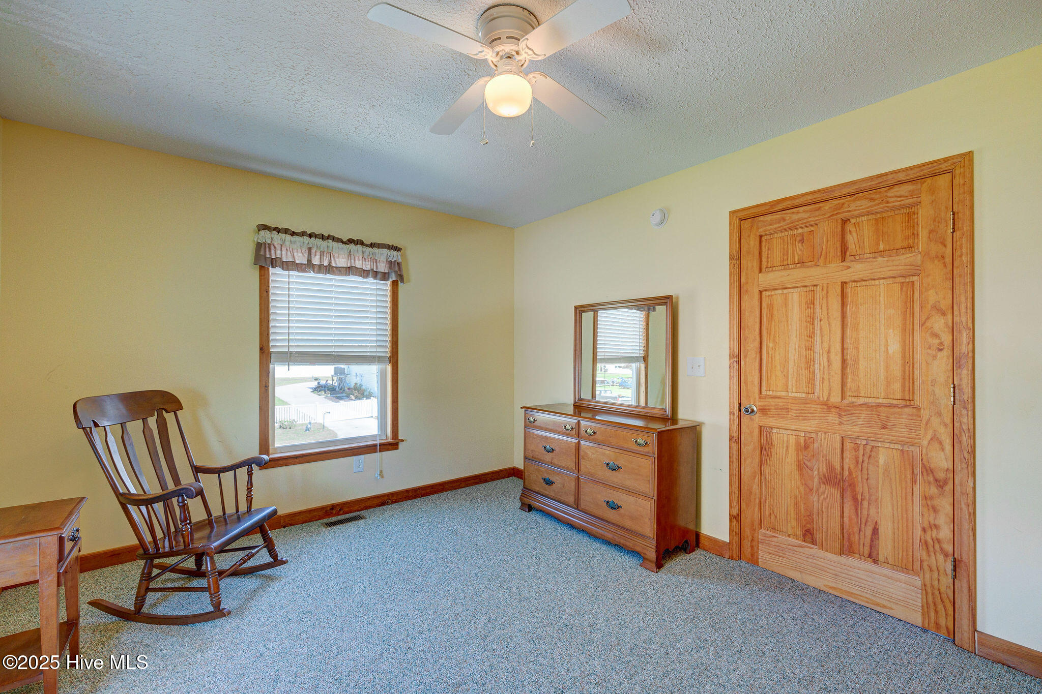 100505826 | Photo 32