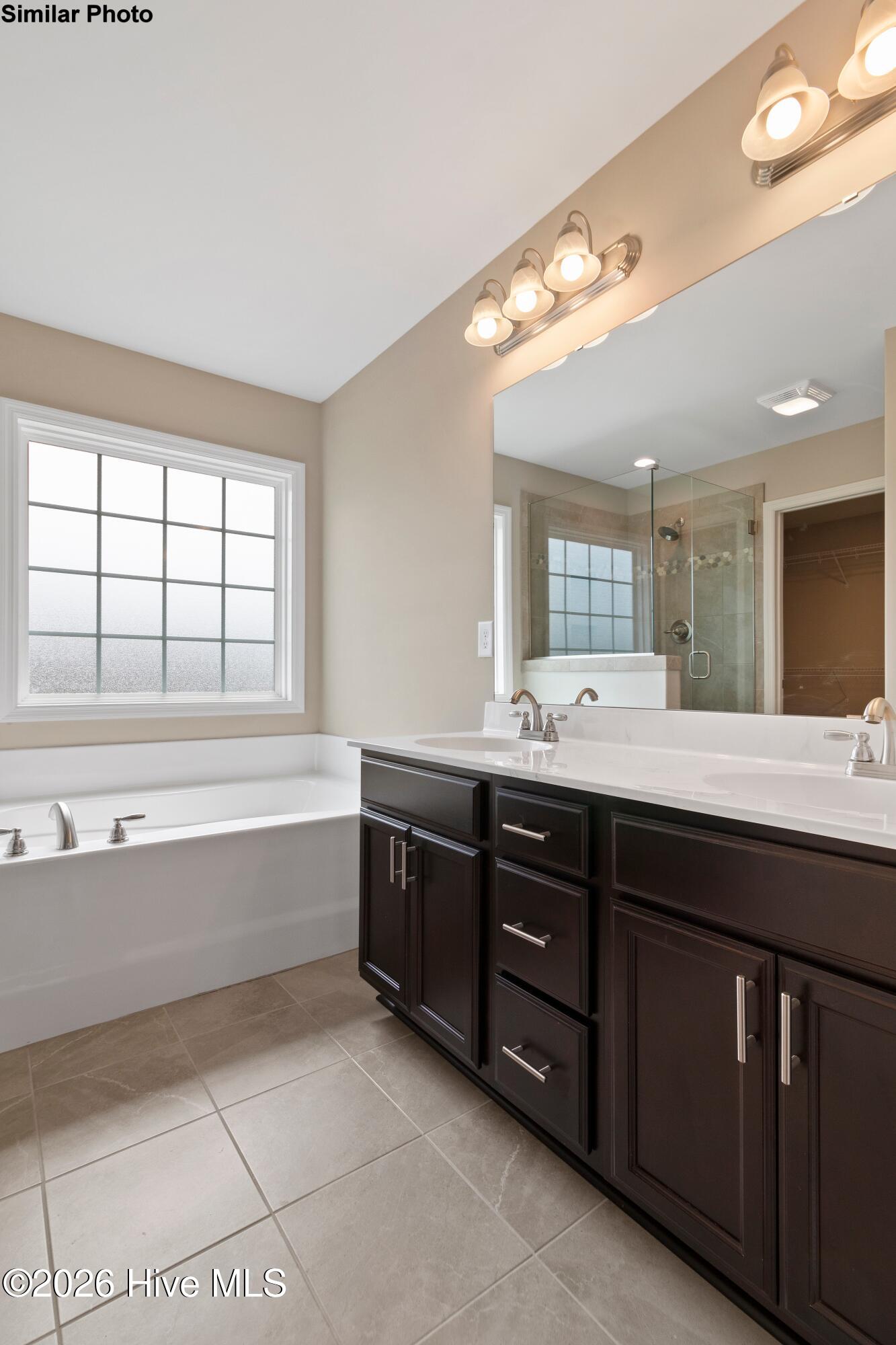 100552213 | Photo 25