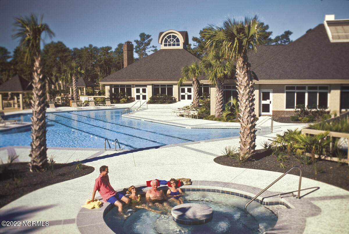 100560329 | Photo 10