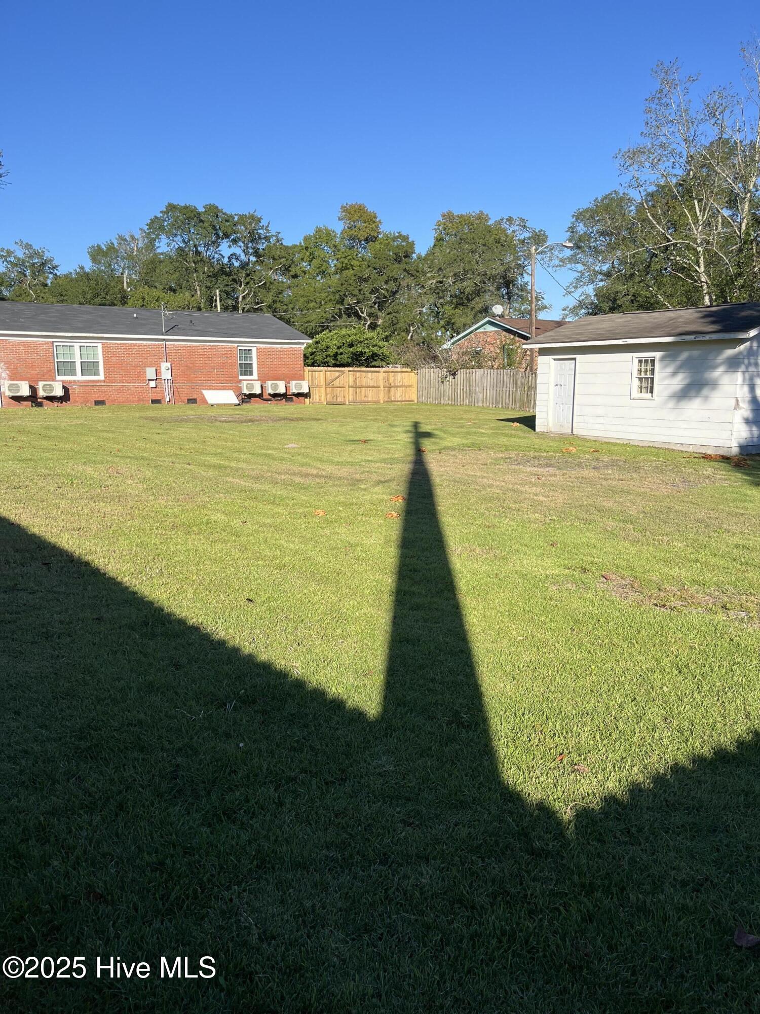 100536383 | Photo 37