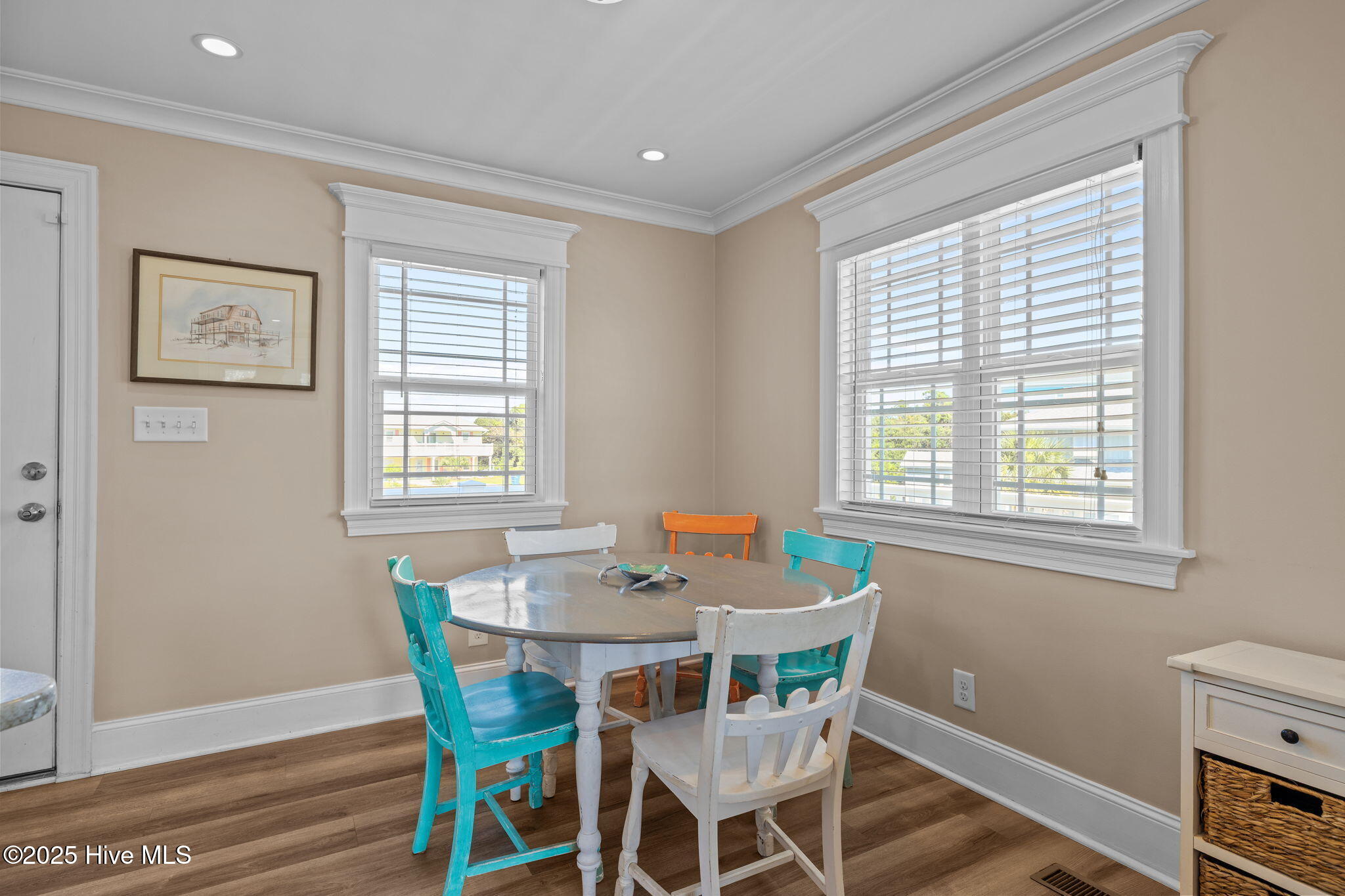 100537842 | Photo 31