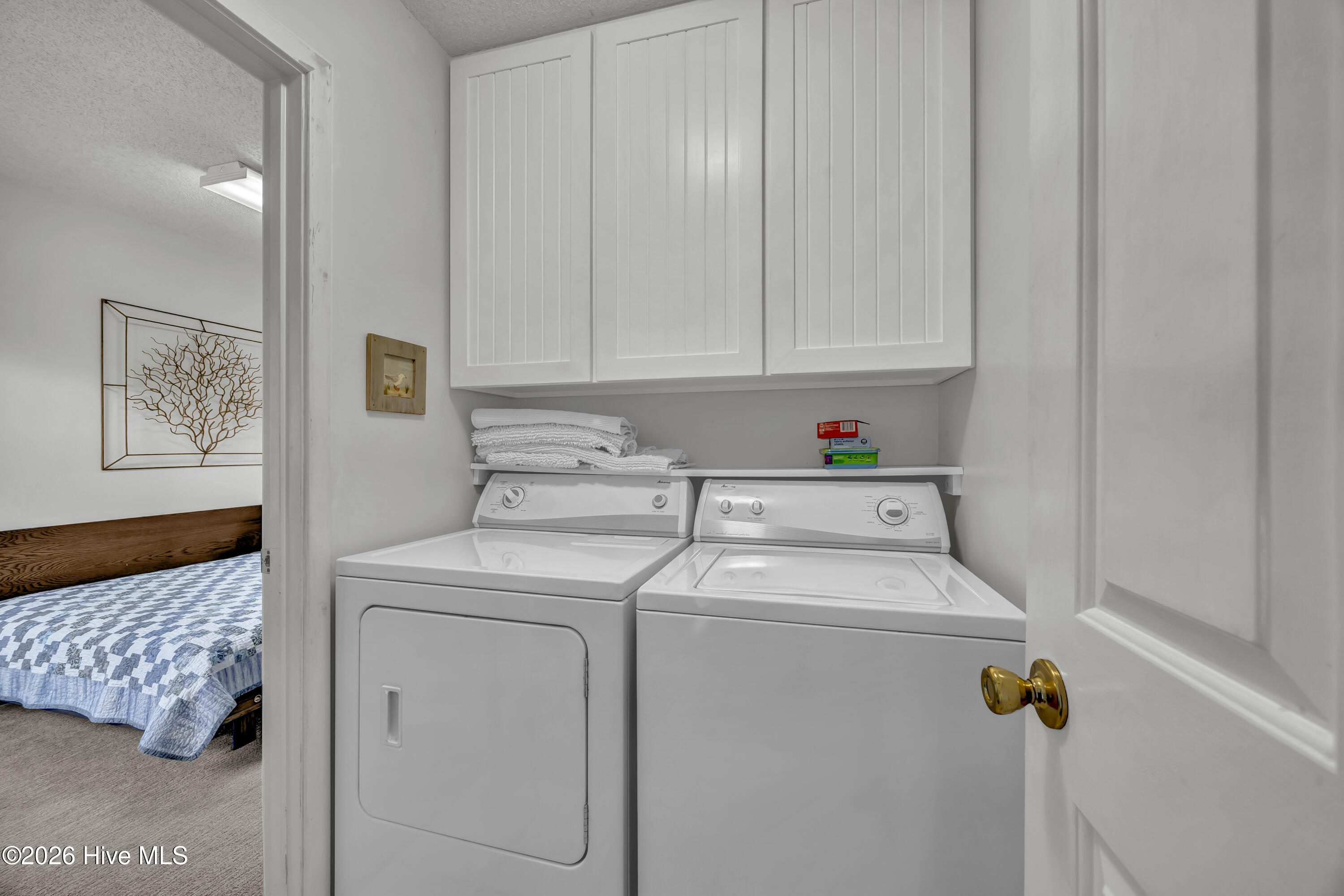 100548002 | Photo 17