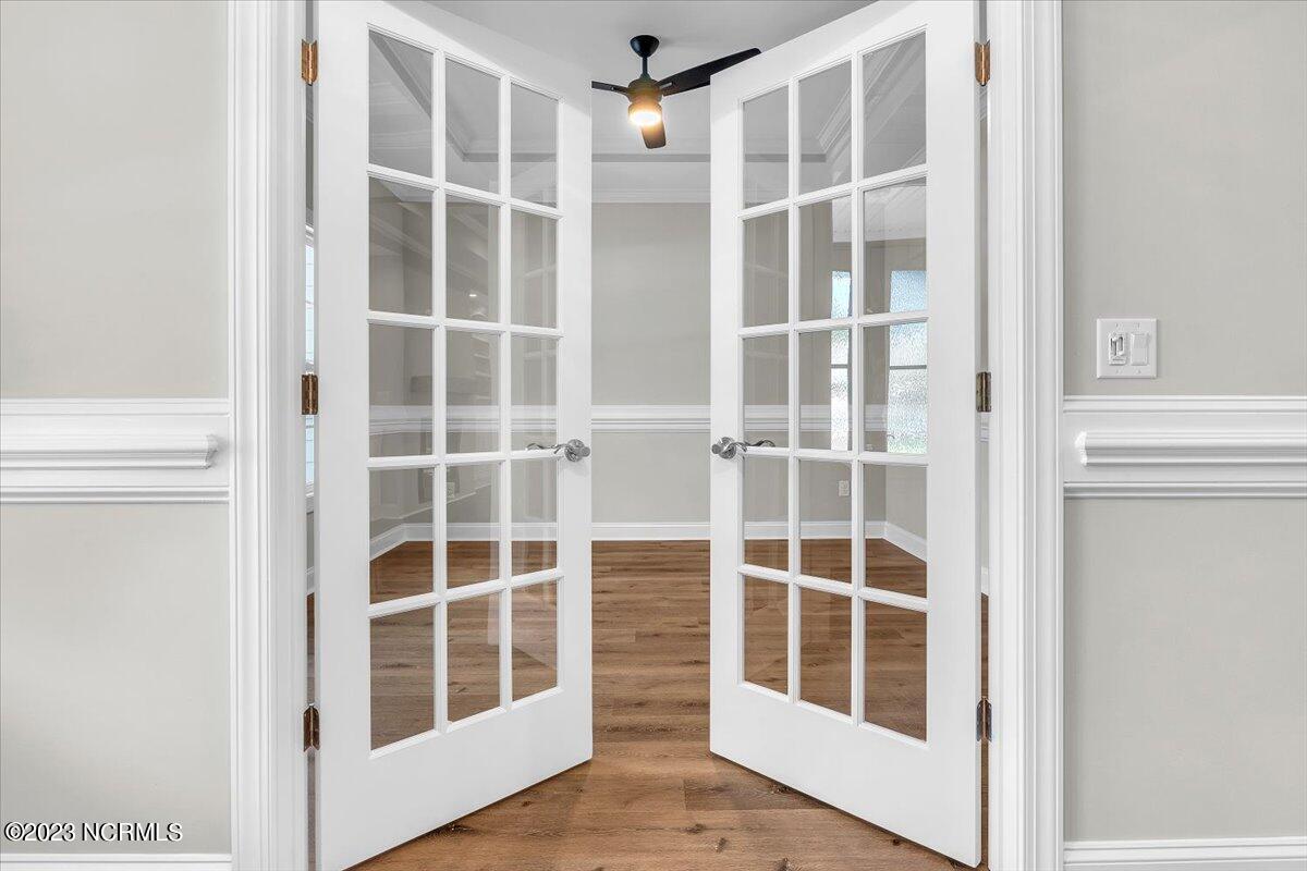 100524155 | Photo 15