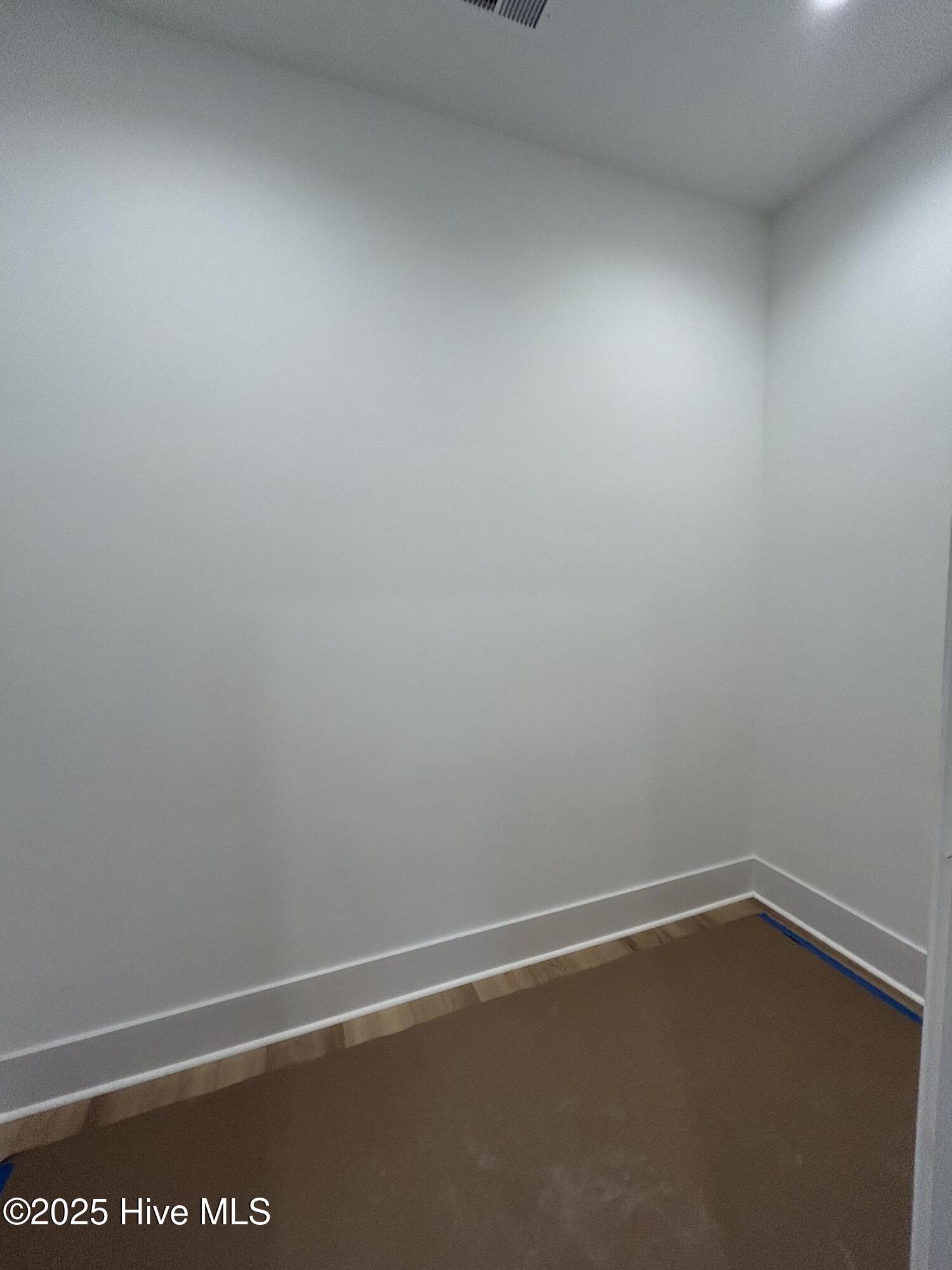 100531087 | Photo 20