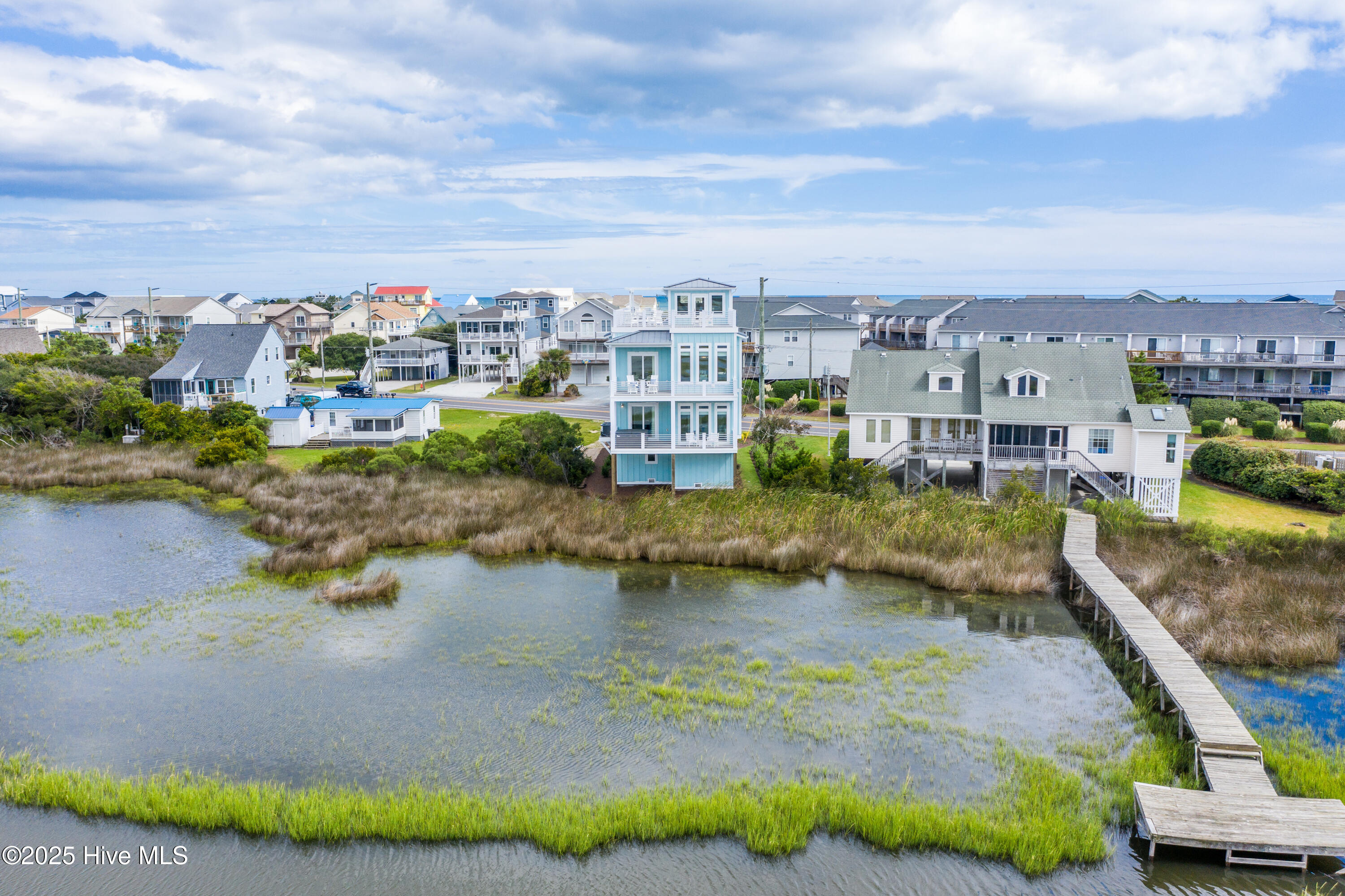 100555615 | Photo 76