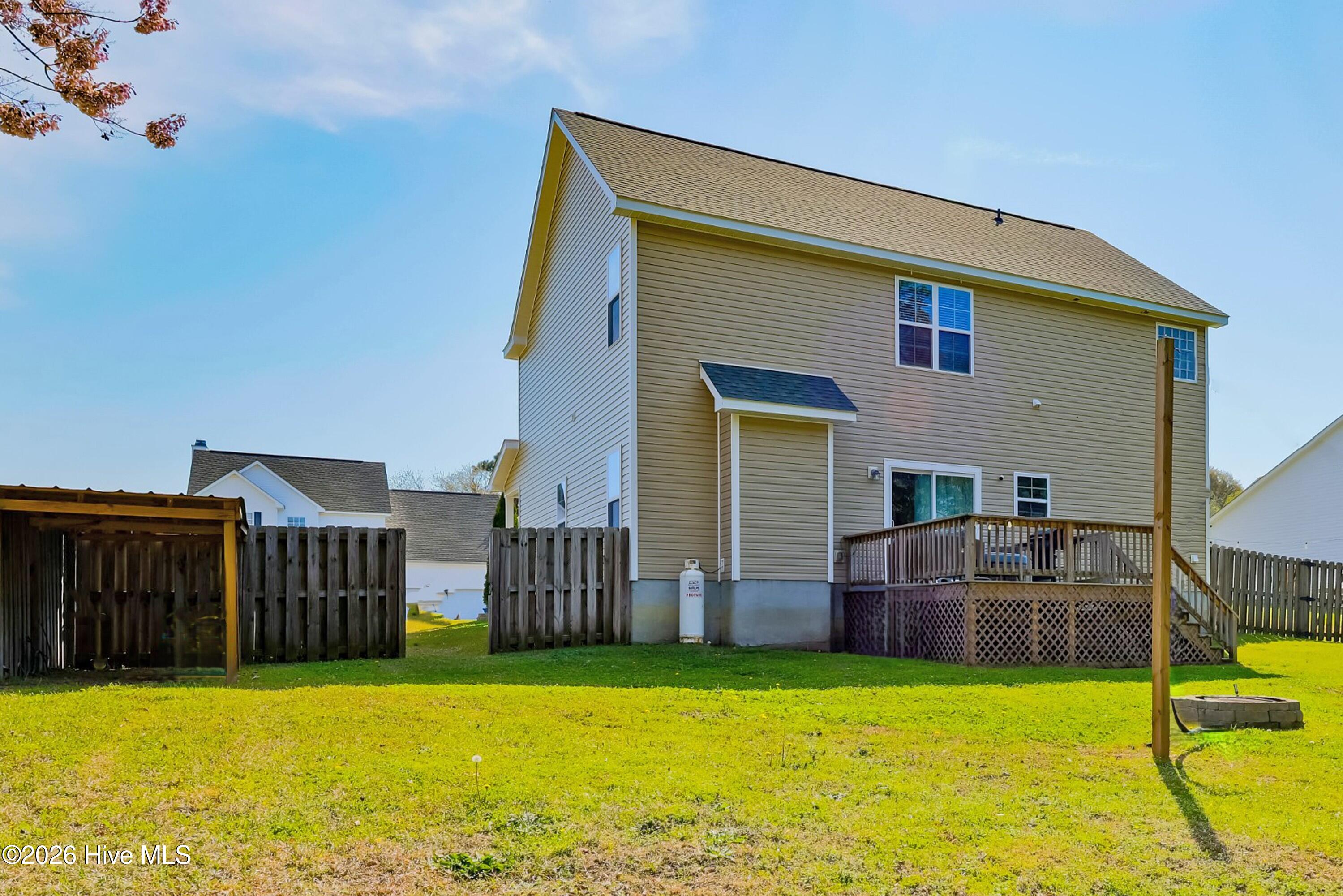 100562922 | Photo 47