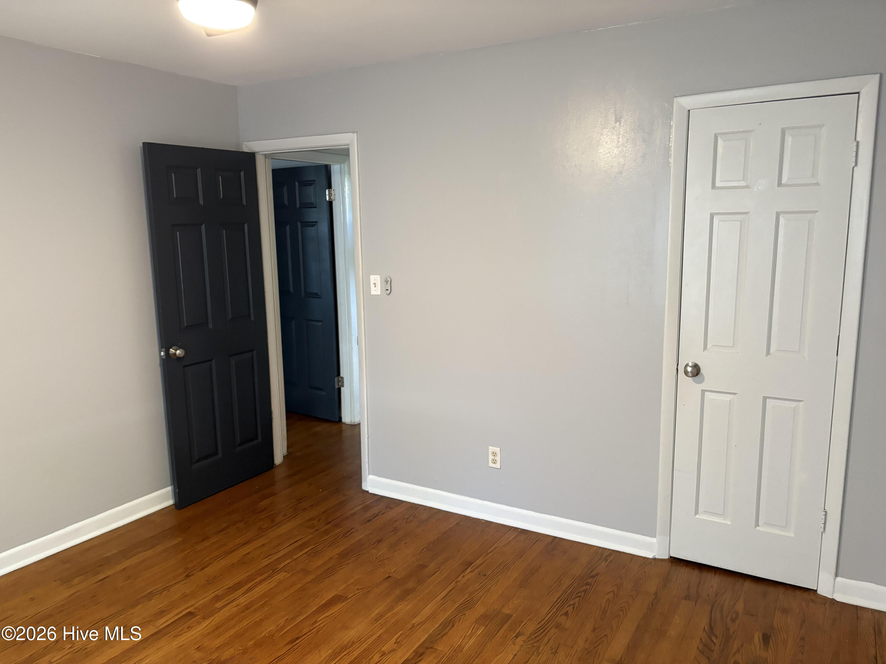 100560007 | Photo 18