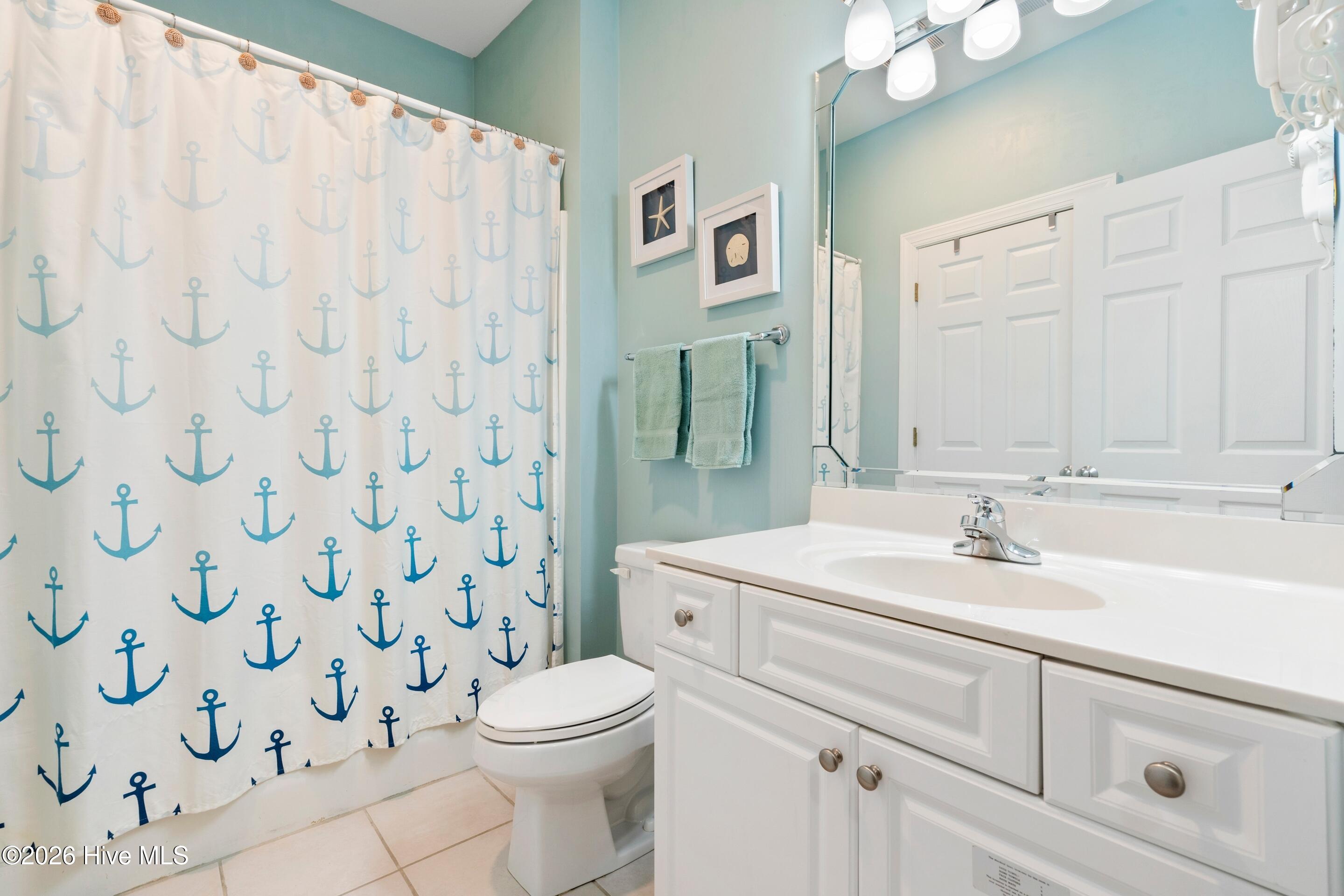 100548504 | Photo 32