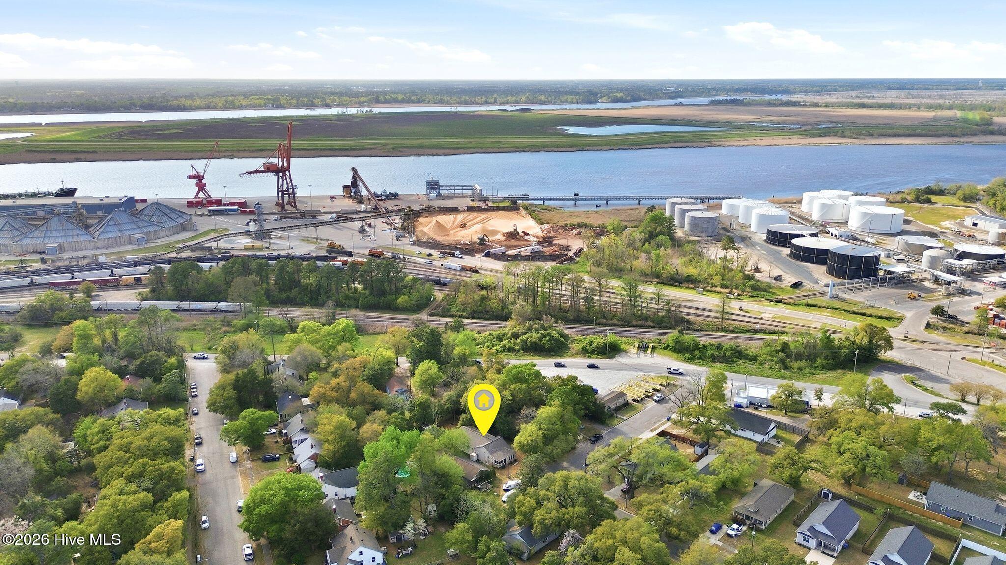 100564510 | Photo 65