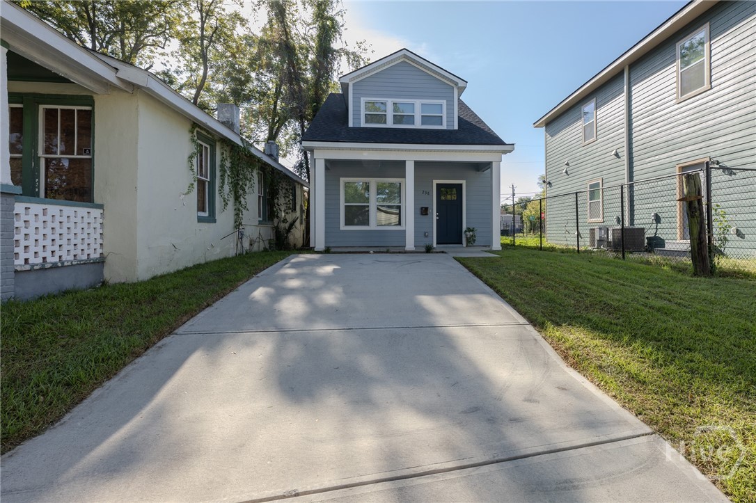 Photo 2 of Single family home for sale at 238 Millen St, Savannah, GA 31415 | MLS# SA364198 | Listing updated on 2026-09-18