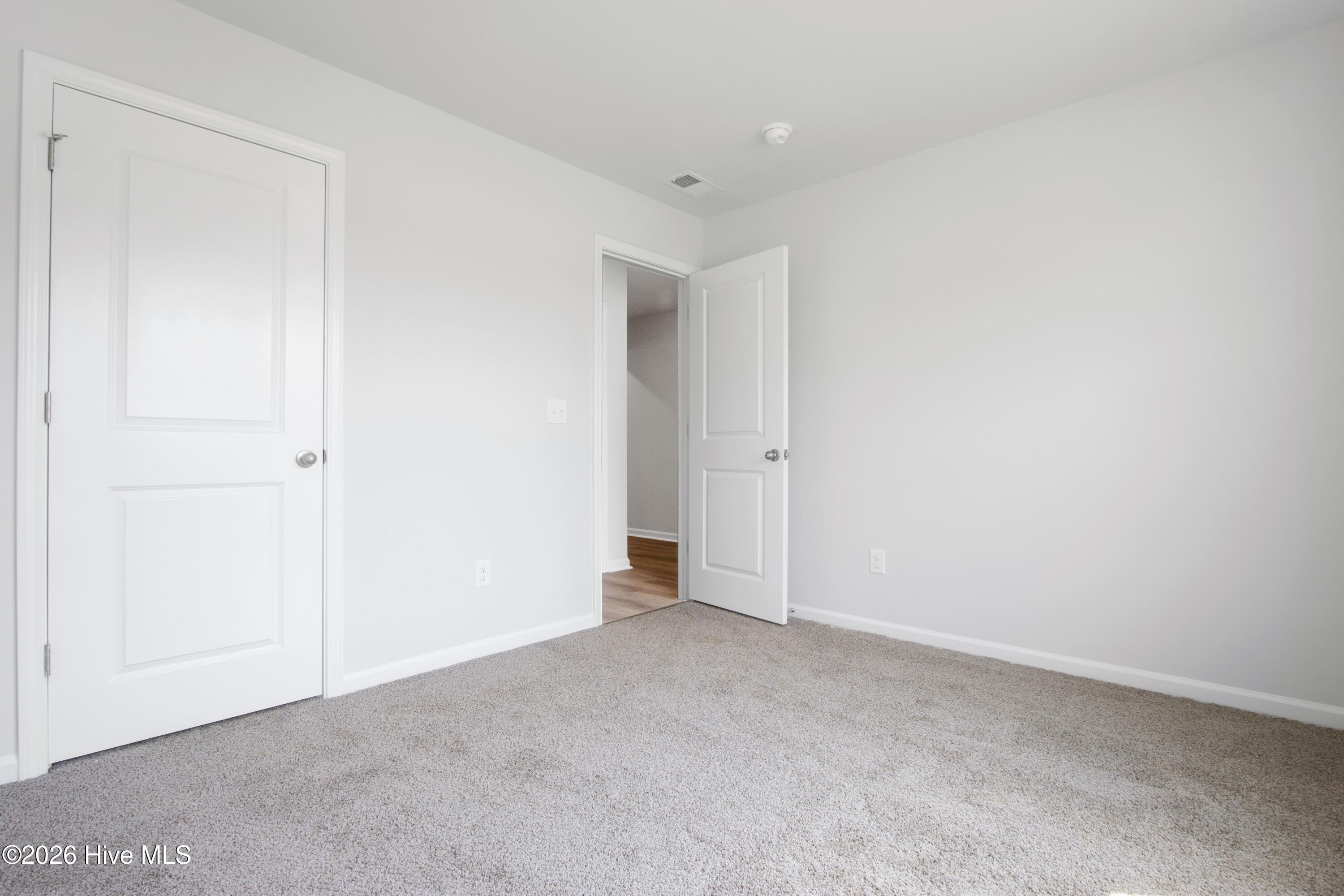 100557656 | Photo 19