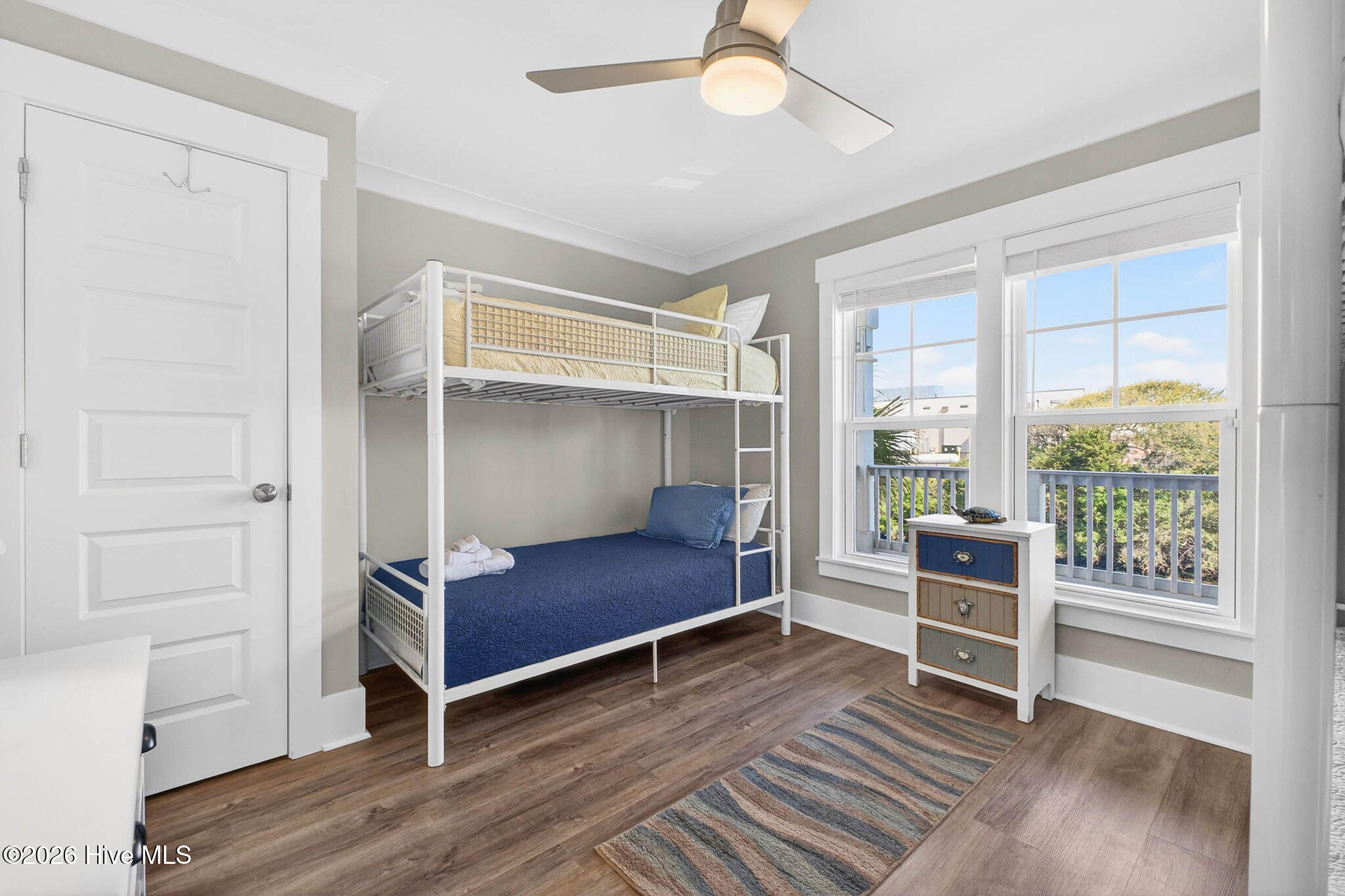 100565518 | Photo 22