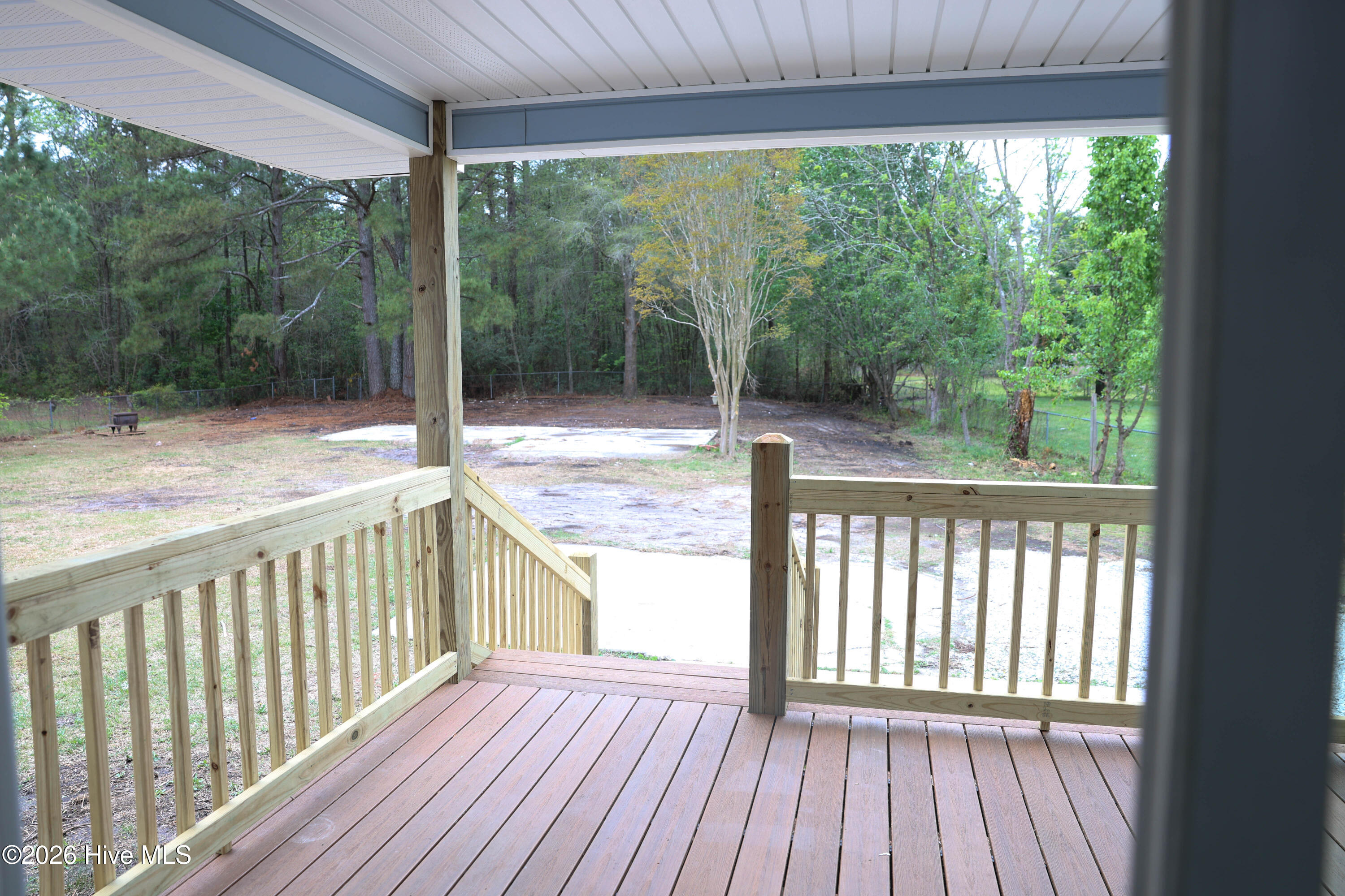 100567859 | Photo 37