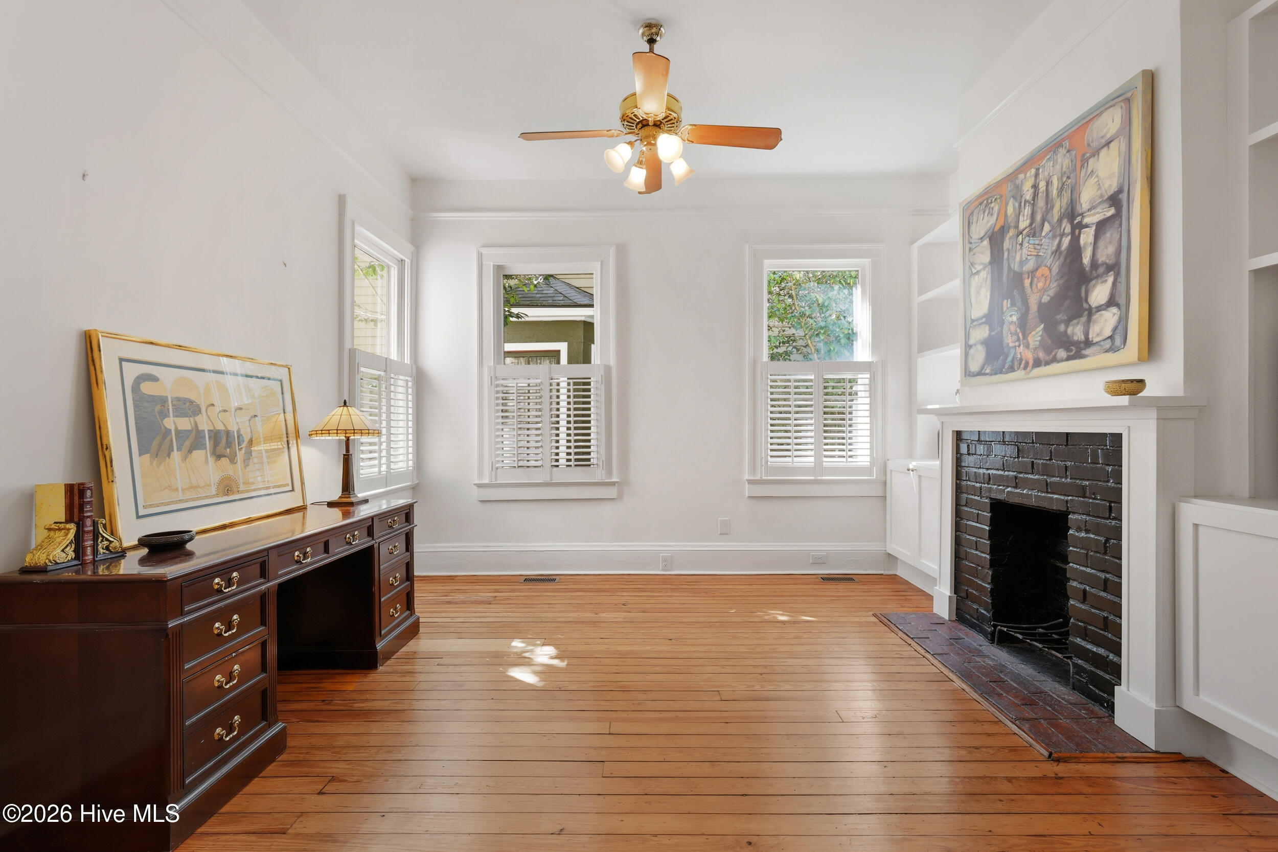 100561300 | Photo 15