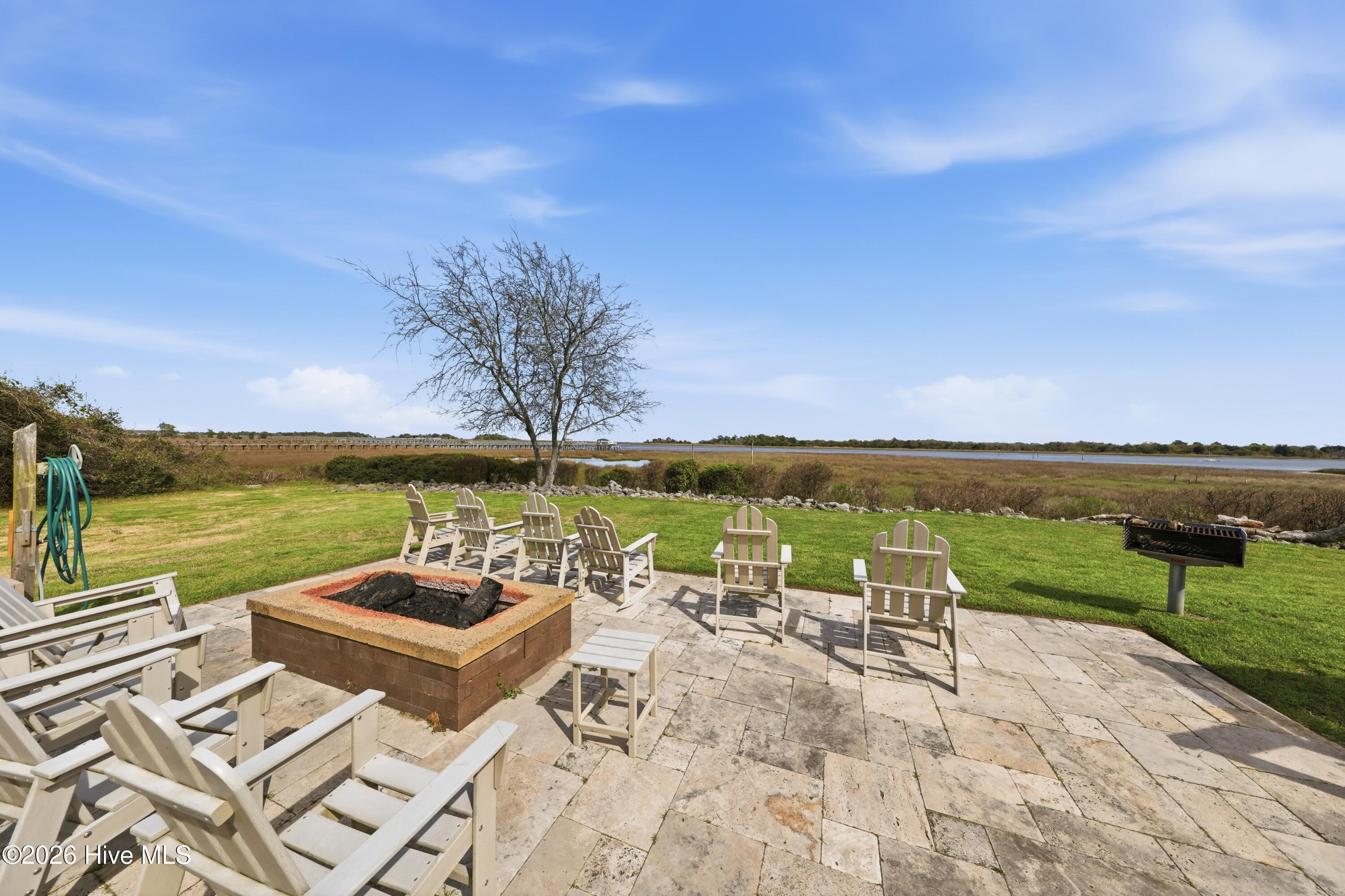 100561627 | Photo 52