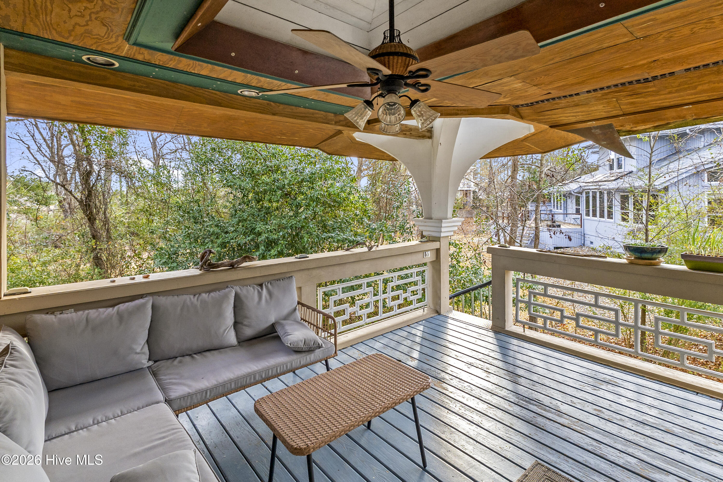 100550645 | Photo 20