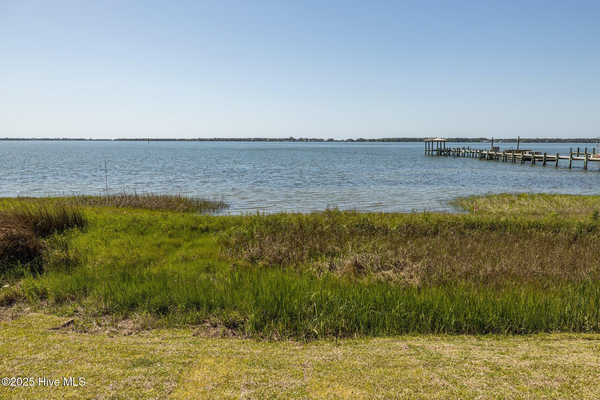 4737 S S Shore Dr Drive, Morehead City, NC, 28557