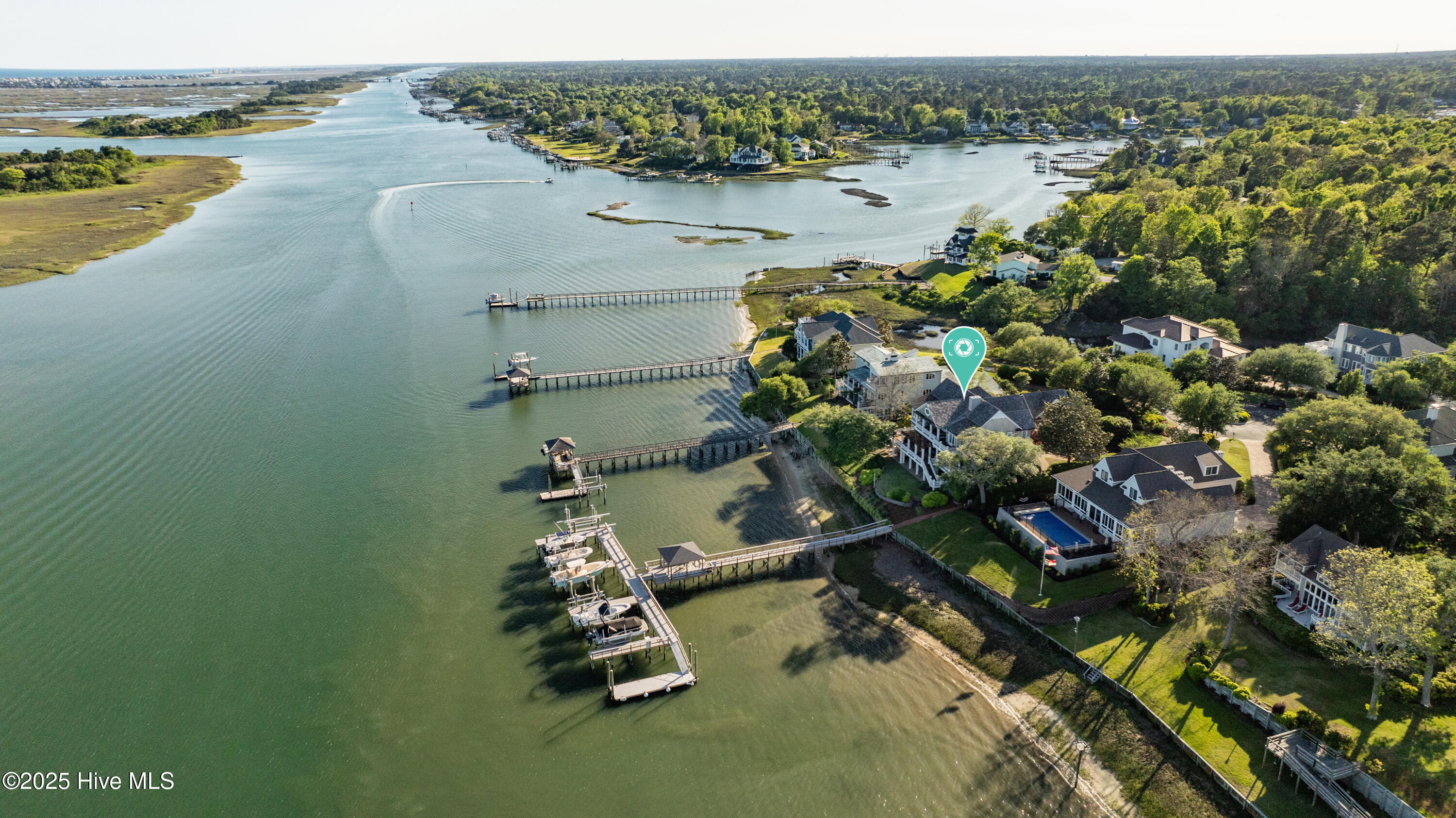 100504113 | Photo 72