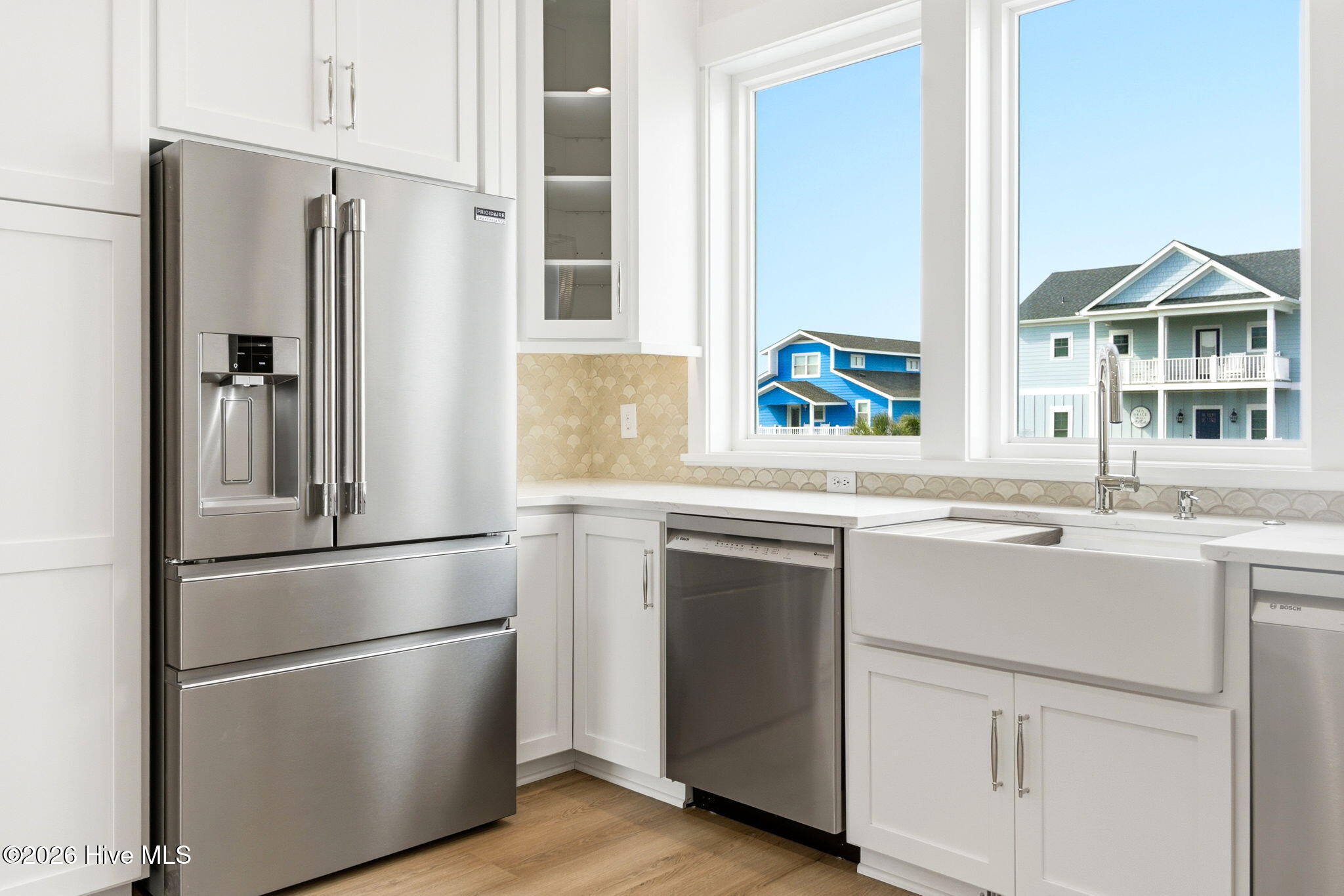 100564673 | Photo 14