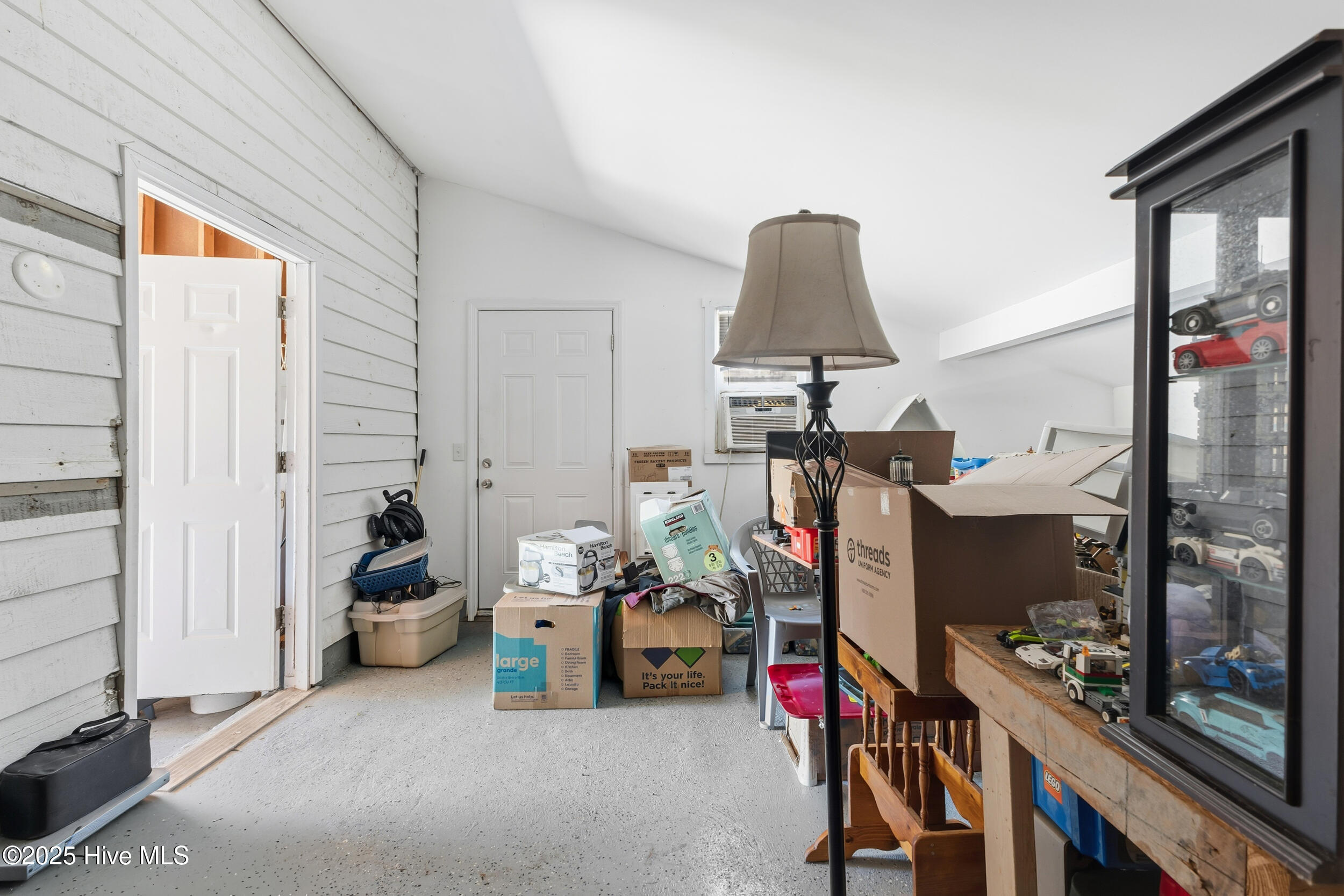 100537694 | Photo 25