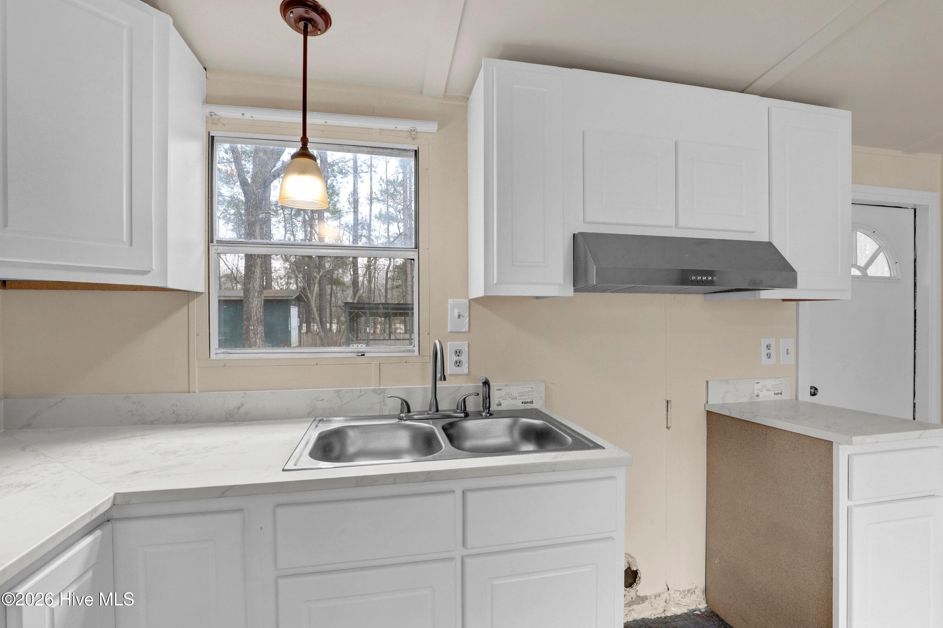 100557223 | Photo 17