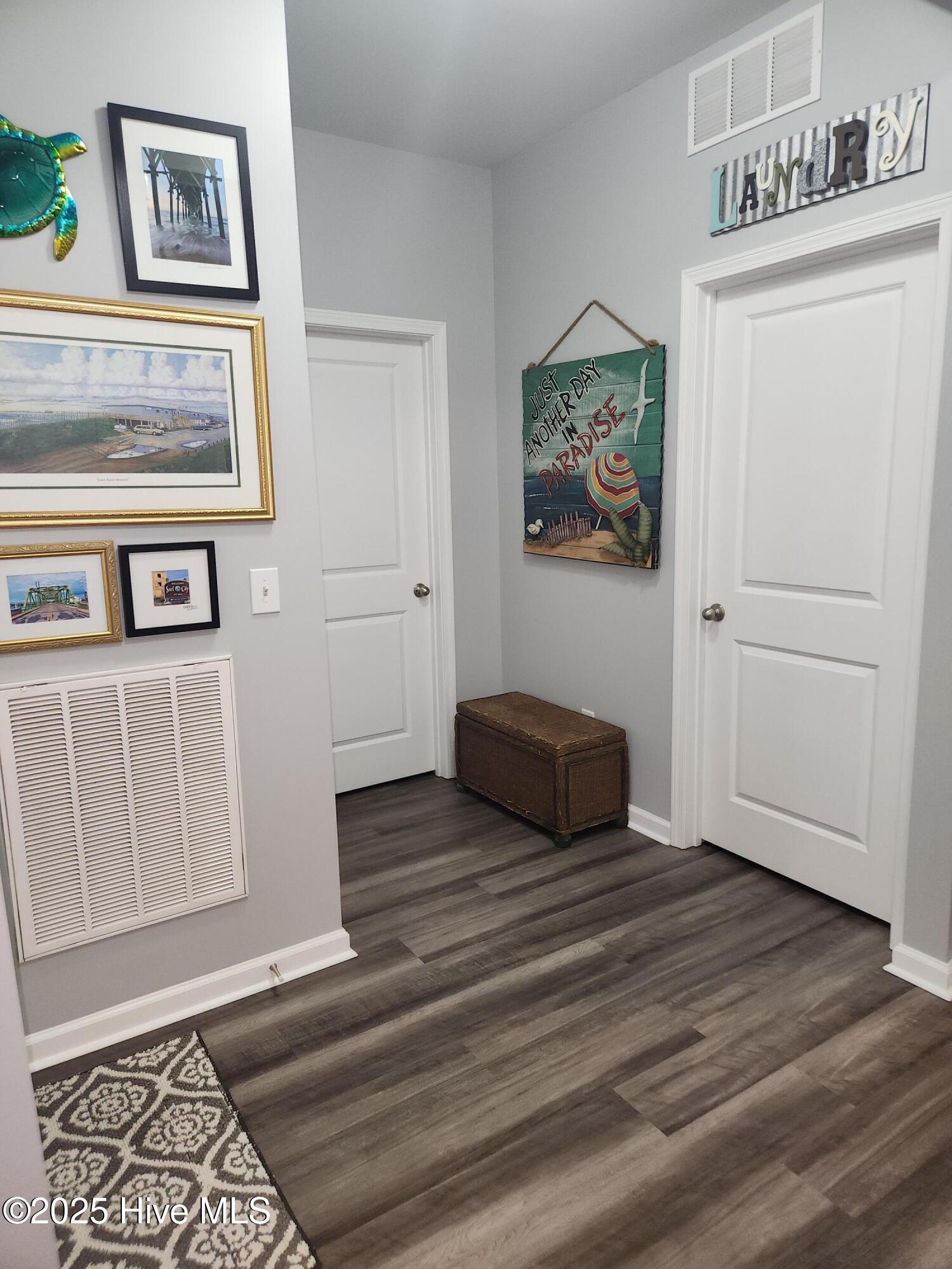 100539235 | Photo 23