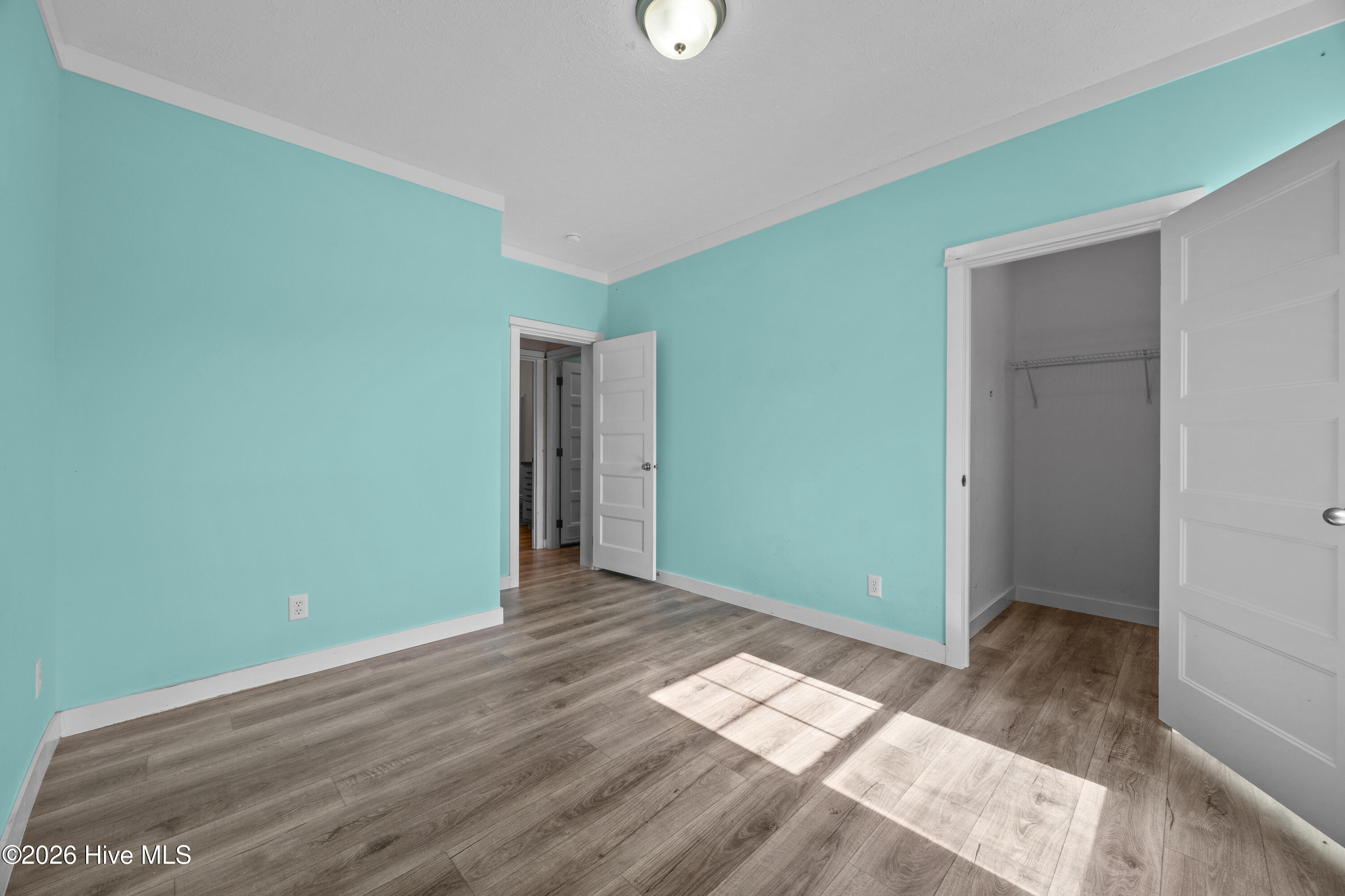 100559511 | Photo 29