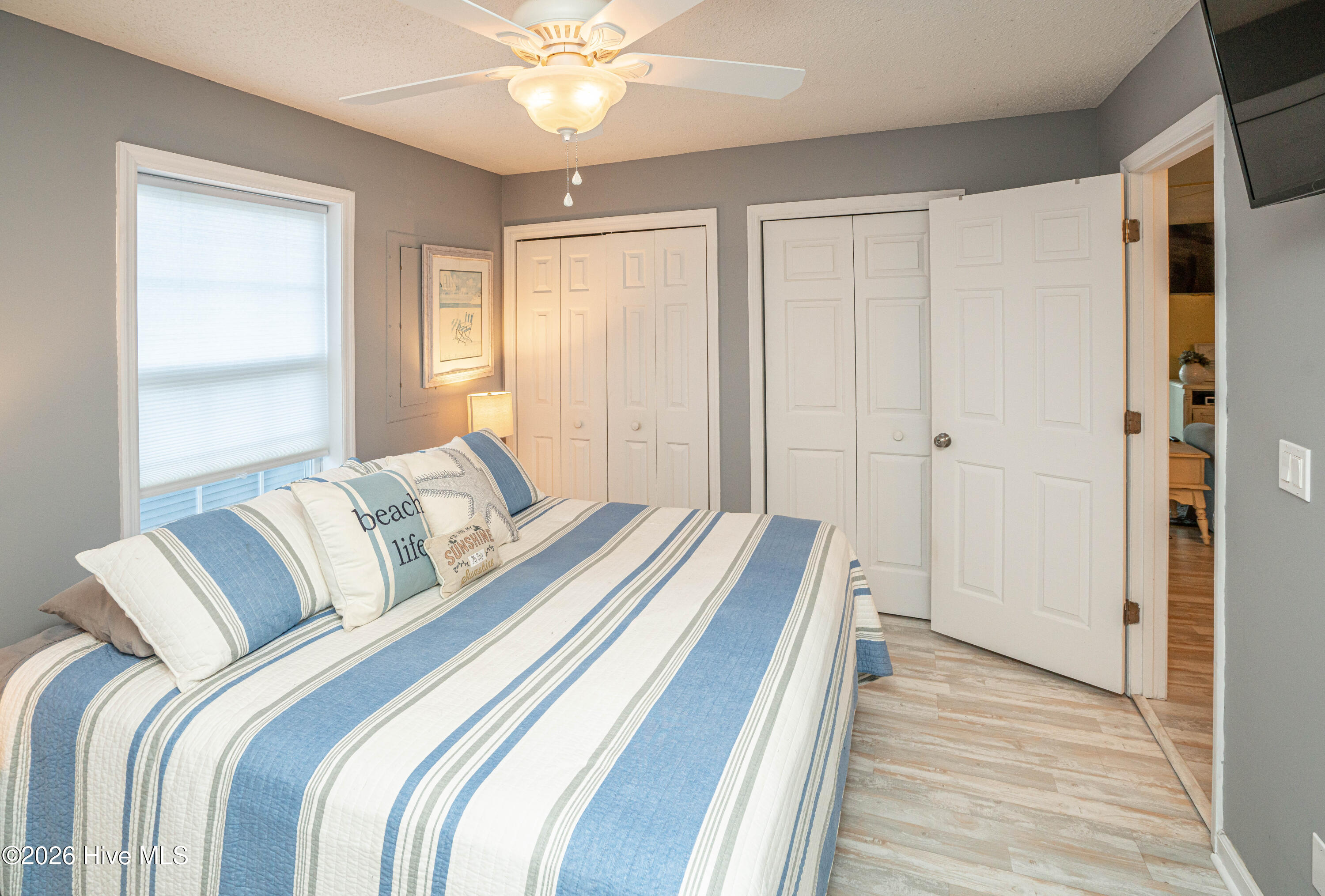 100561840 | Photo 18