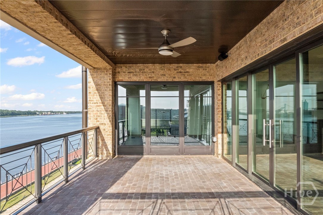 Balcony off dining room