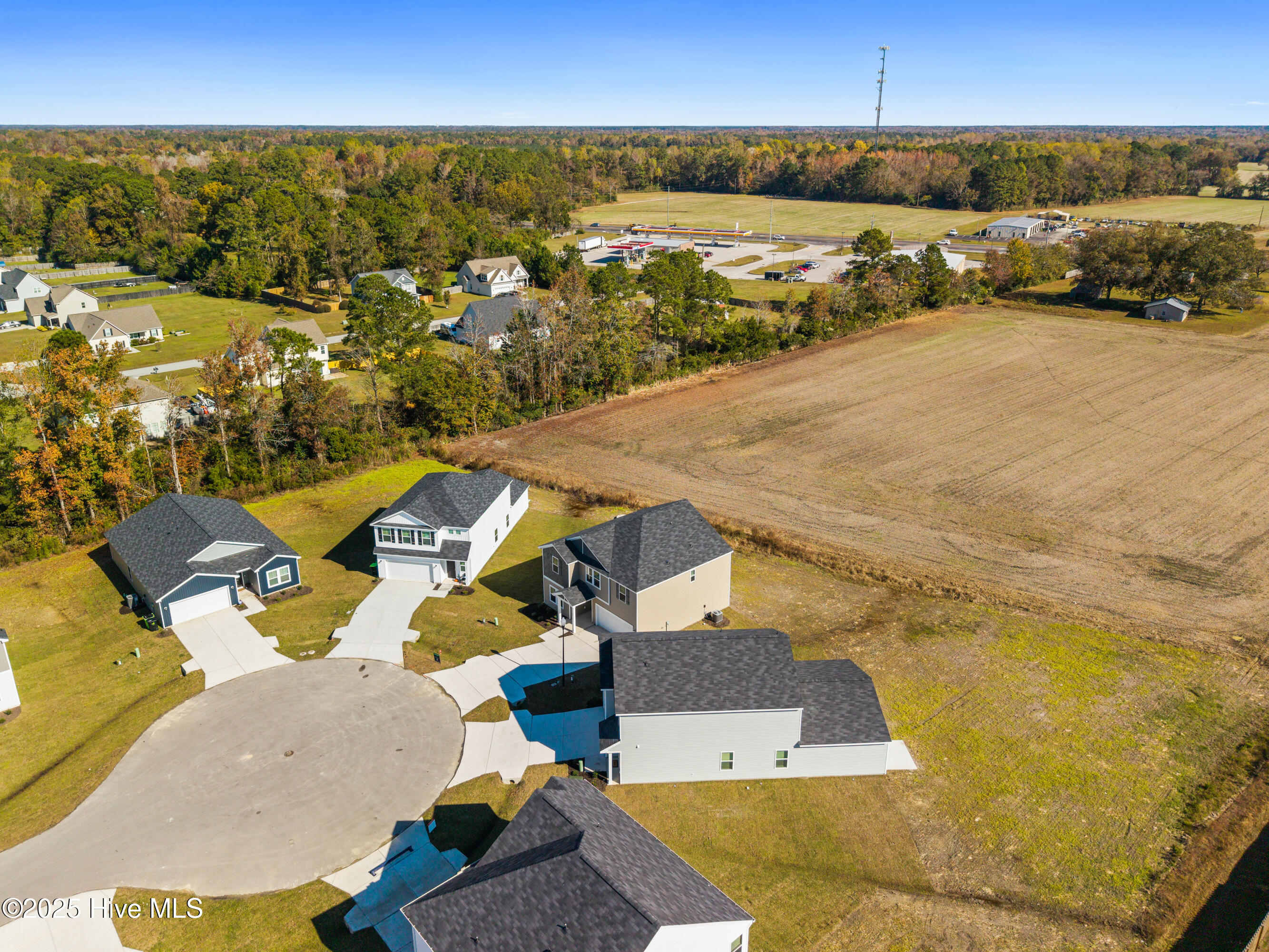 100533510 | Photo 32