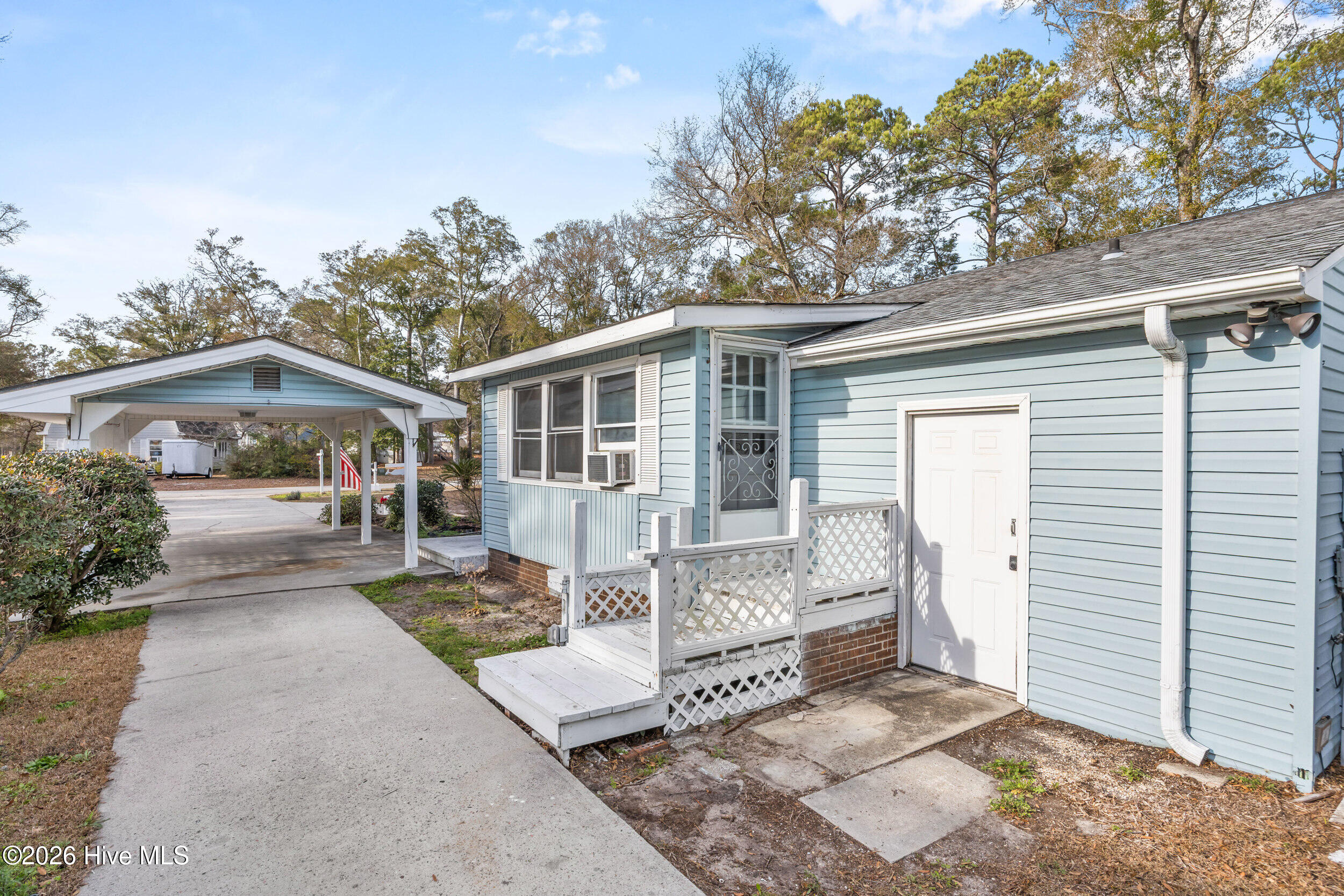 100546572 | Photo 38