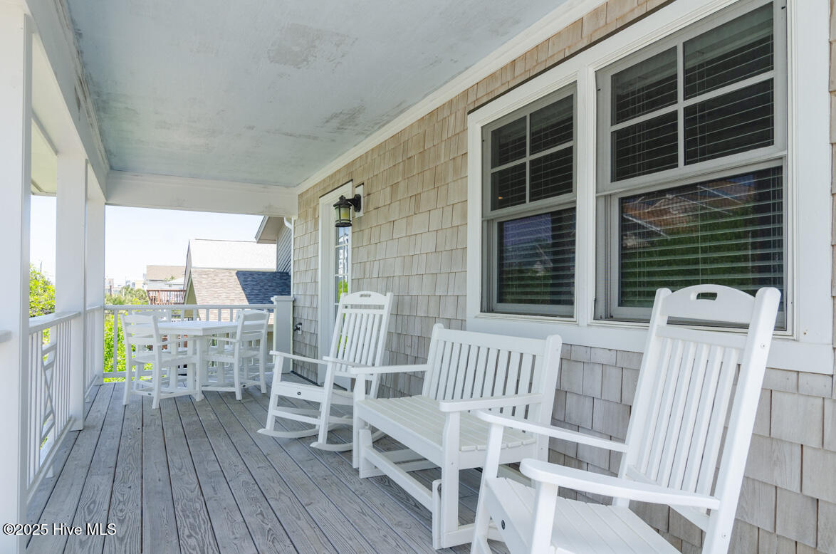 821 Schloss St WB (6)