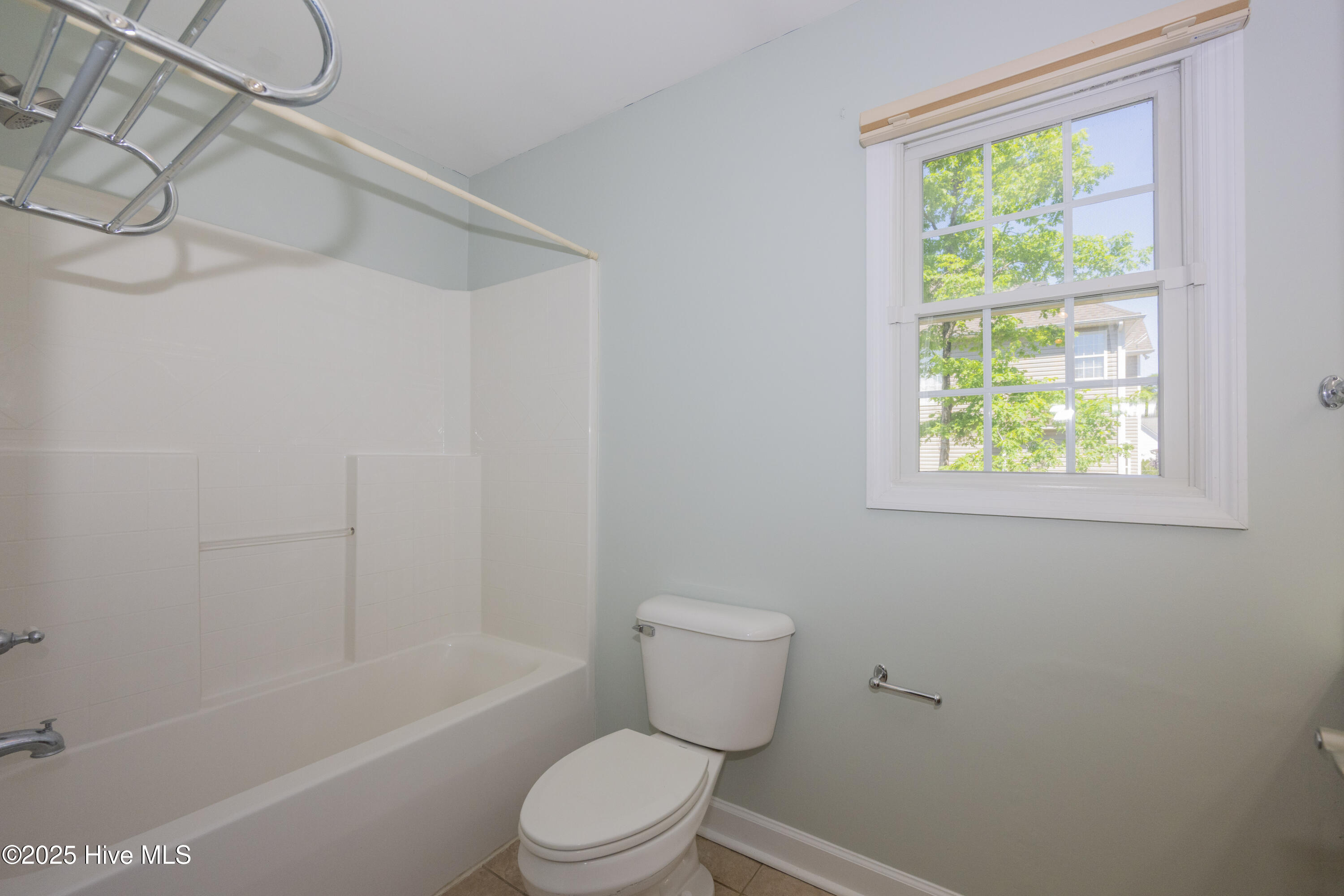 100523766 | Photo 53